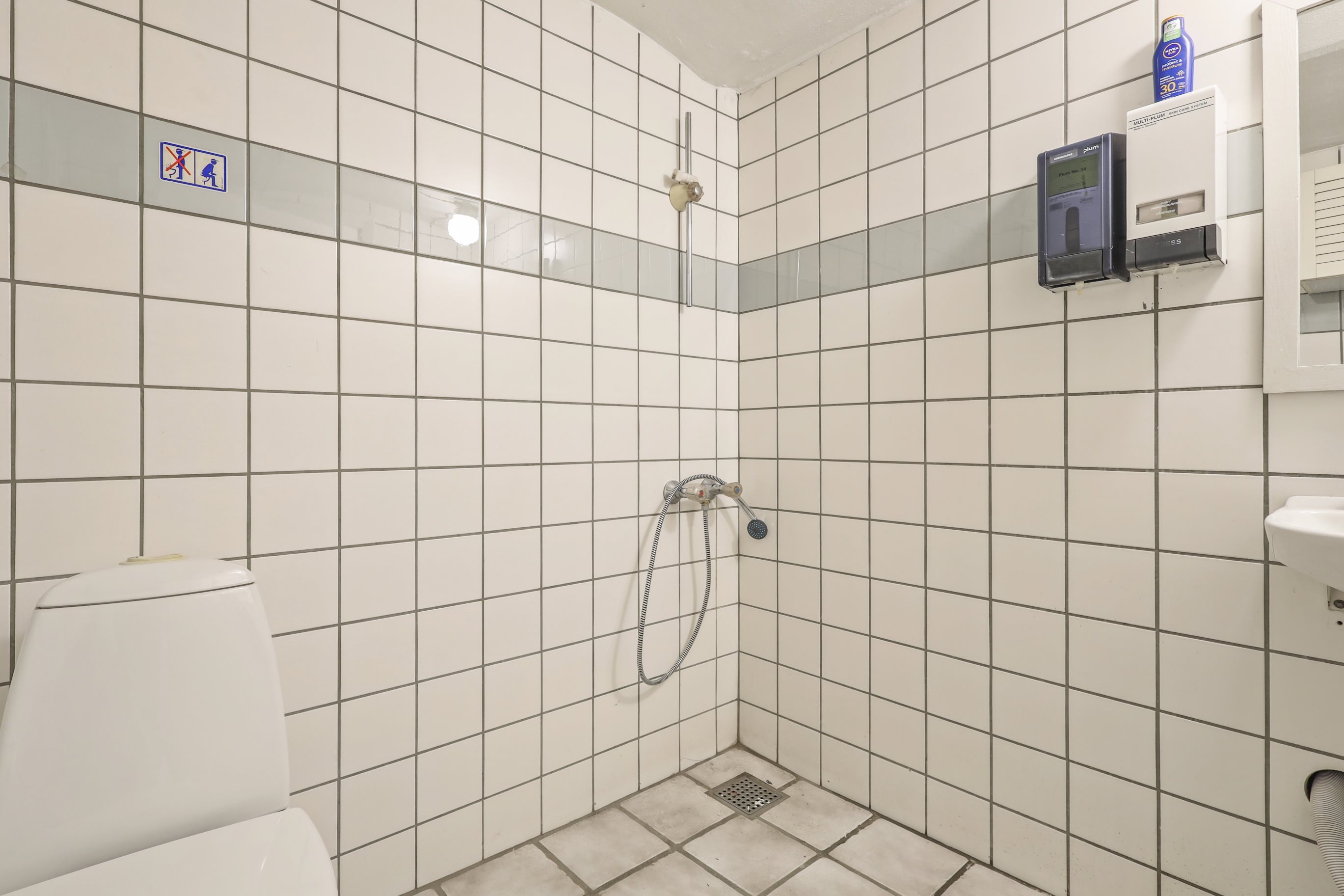 Fremhævet badeværelse billede i fuldskærmstilstand. Billede af Ndr Stavskærvej 6, Horne, 6800 Varde