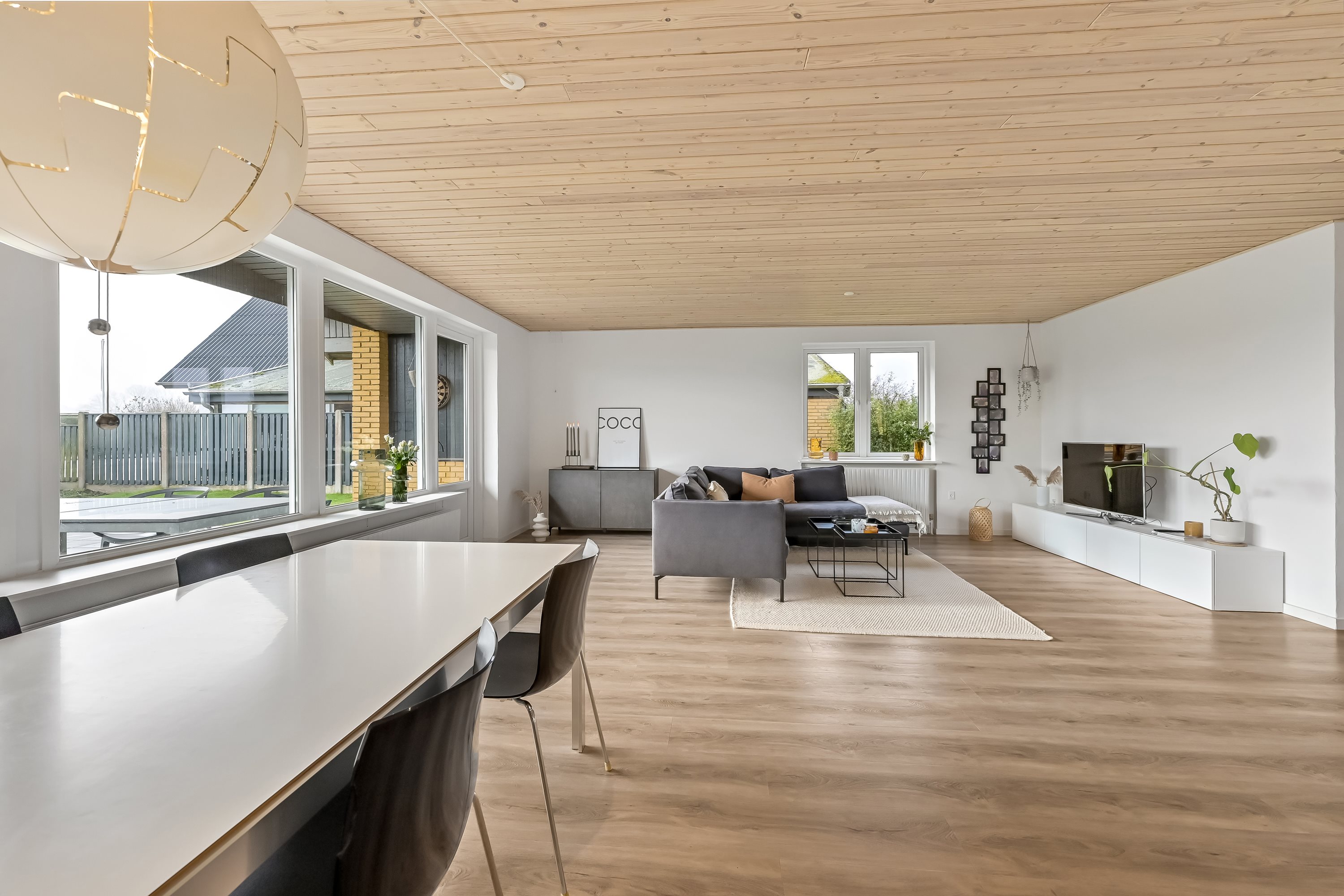 Fremhævet andet billede i fuldskærmstilstand. Billede af Vesterled 1, Lind, 7400 Herning