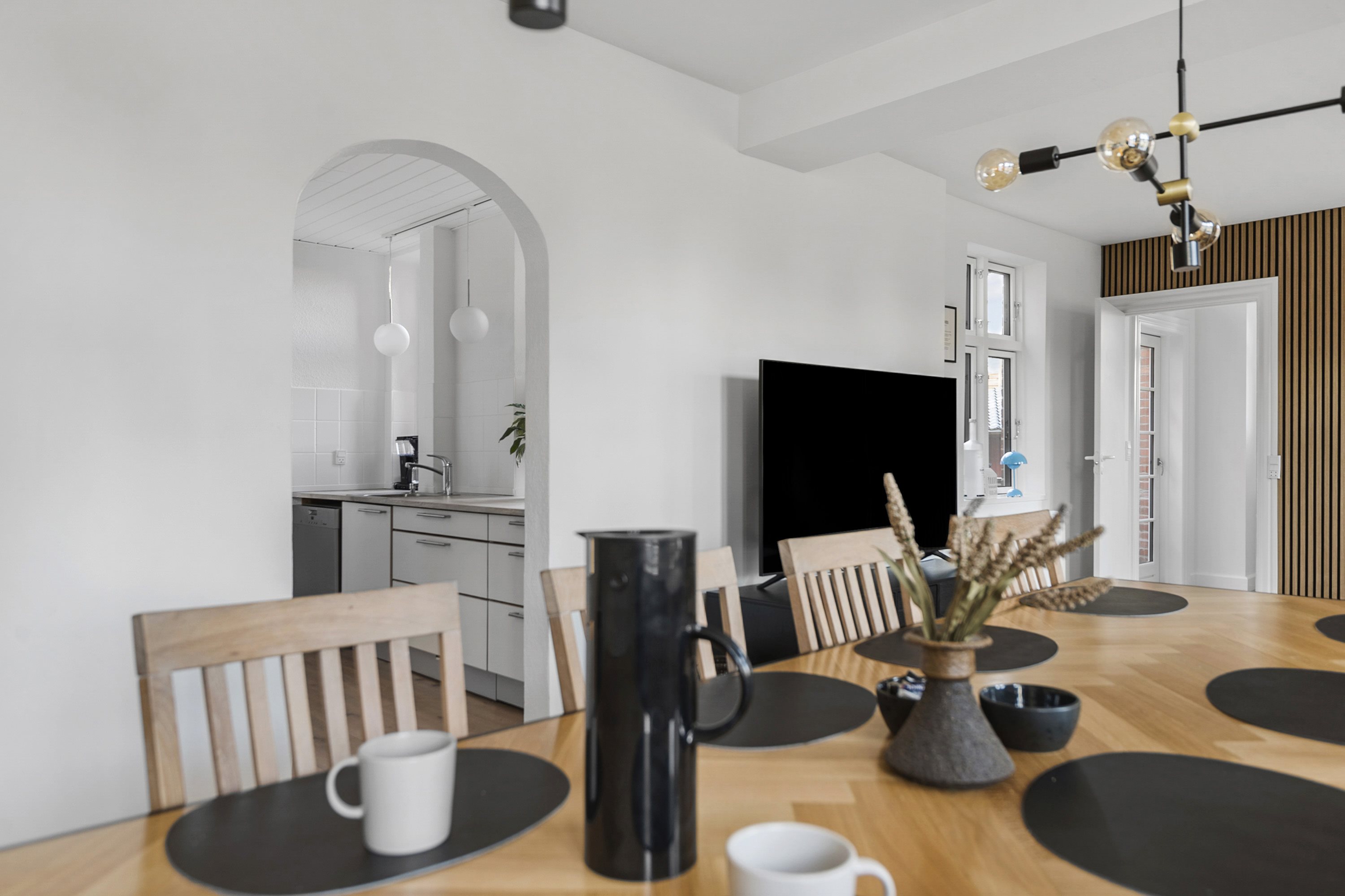 Fremhævet spisestue billede i fuldskærmstilstand. Billede af Tornøegade 3, st.., 8300 Odder