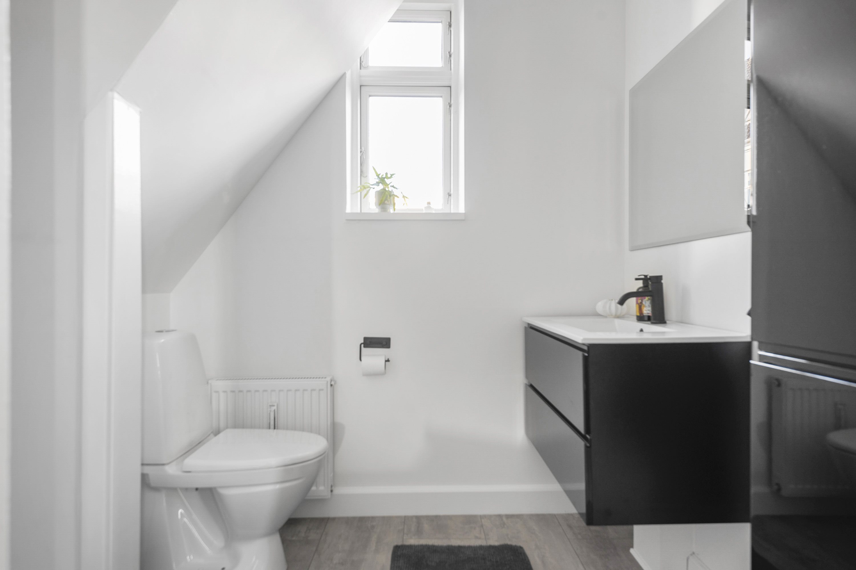 Fremhævet badeværelse billede i fuldskærmstilstand. Billede af Tornøegade 3, st.., 8300 Odder