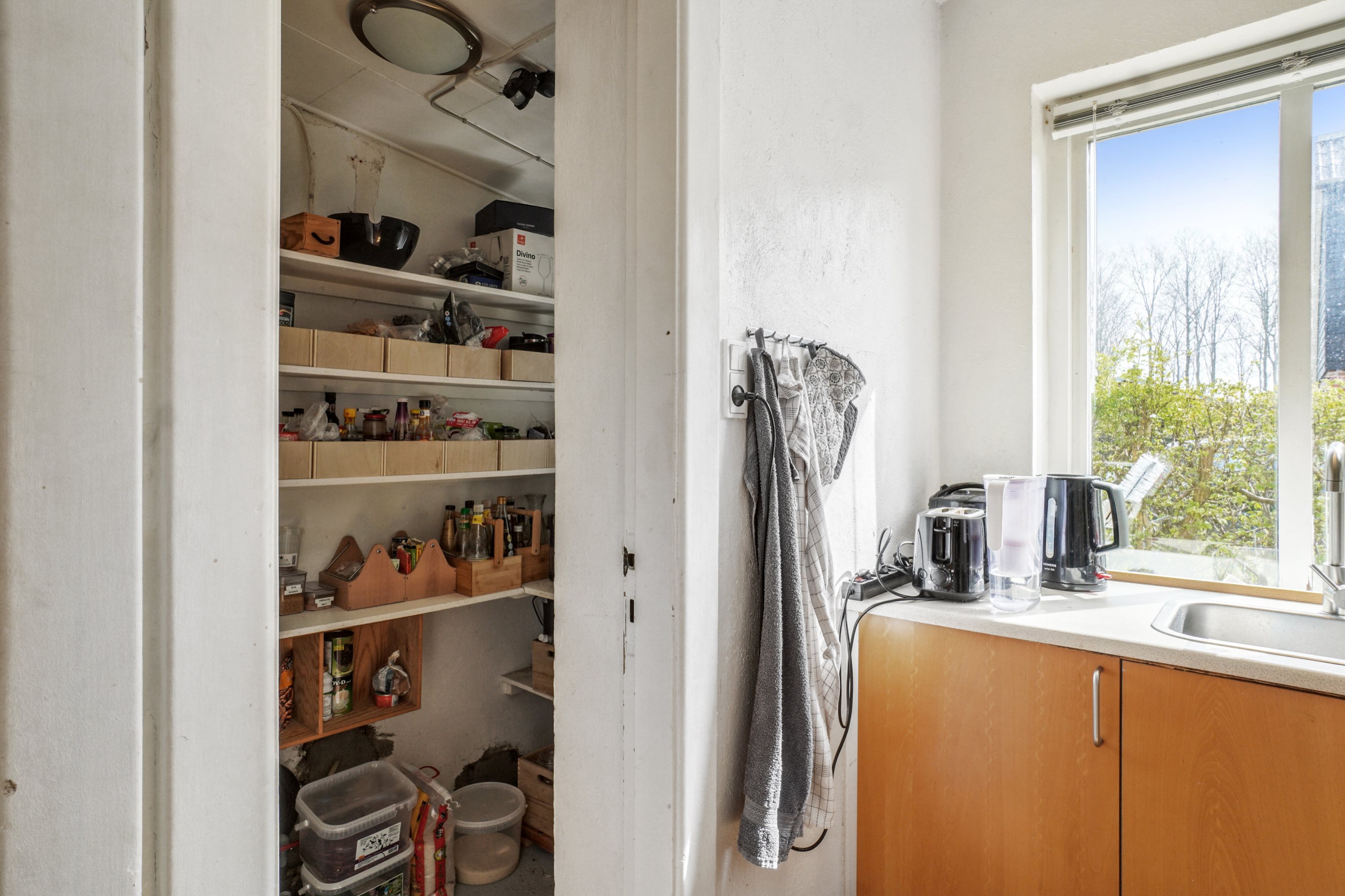 Fremhævet køkken billede i fuldskærmstilstand. Billede af Århusvej 104, Sander, 8300 Odder