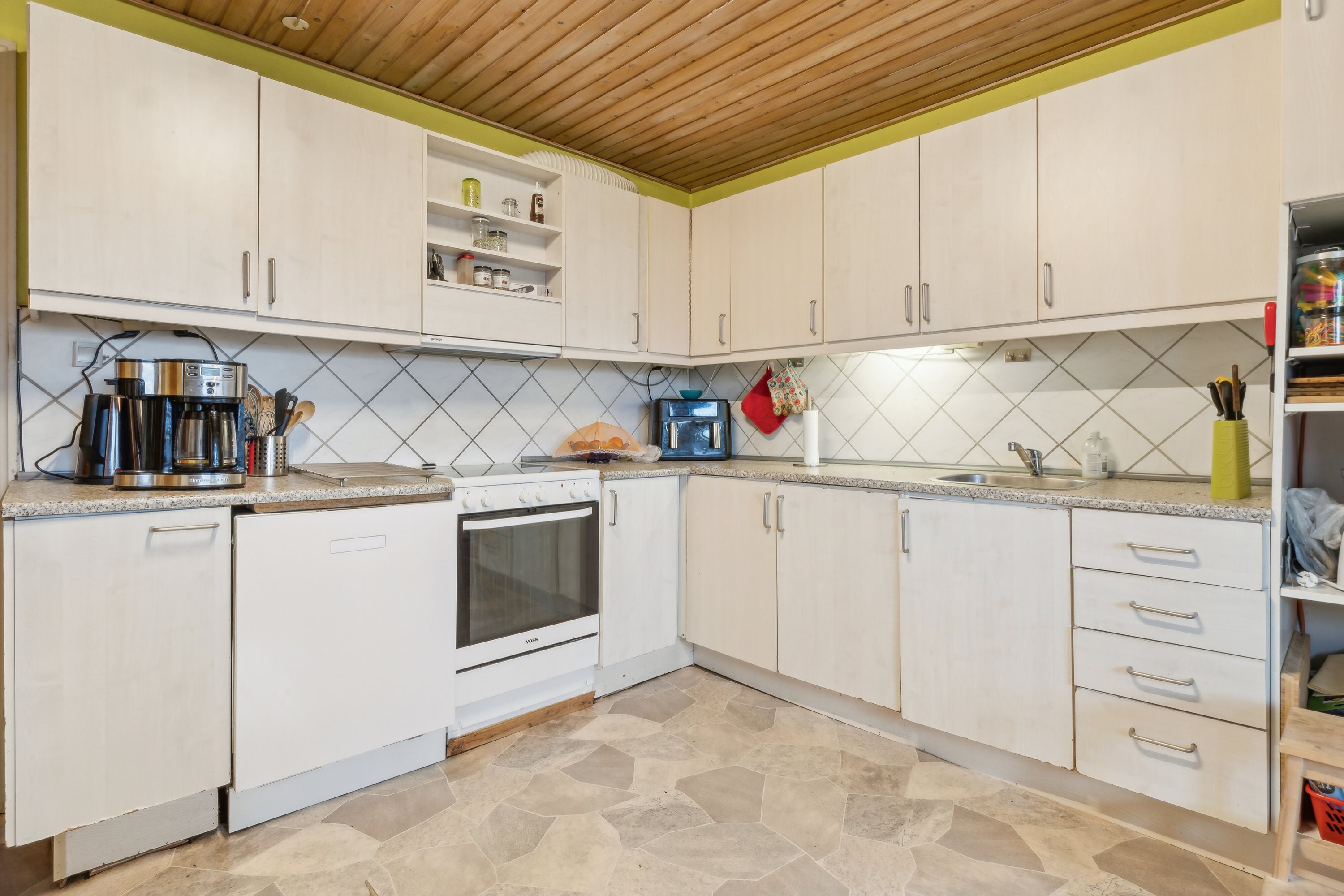 Fremhævet køkken billede i fuldskærmstilstand. Billede af Stadionvej 12, 6510 Gram