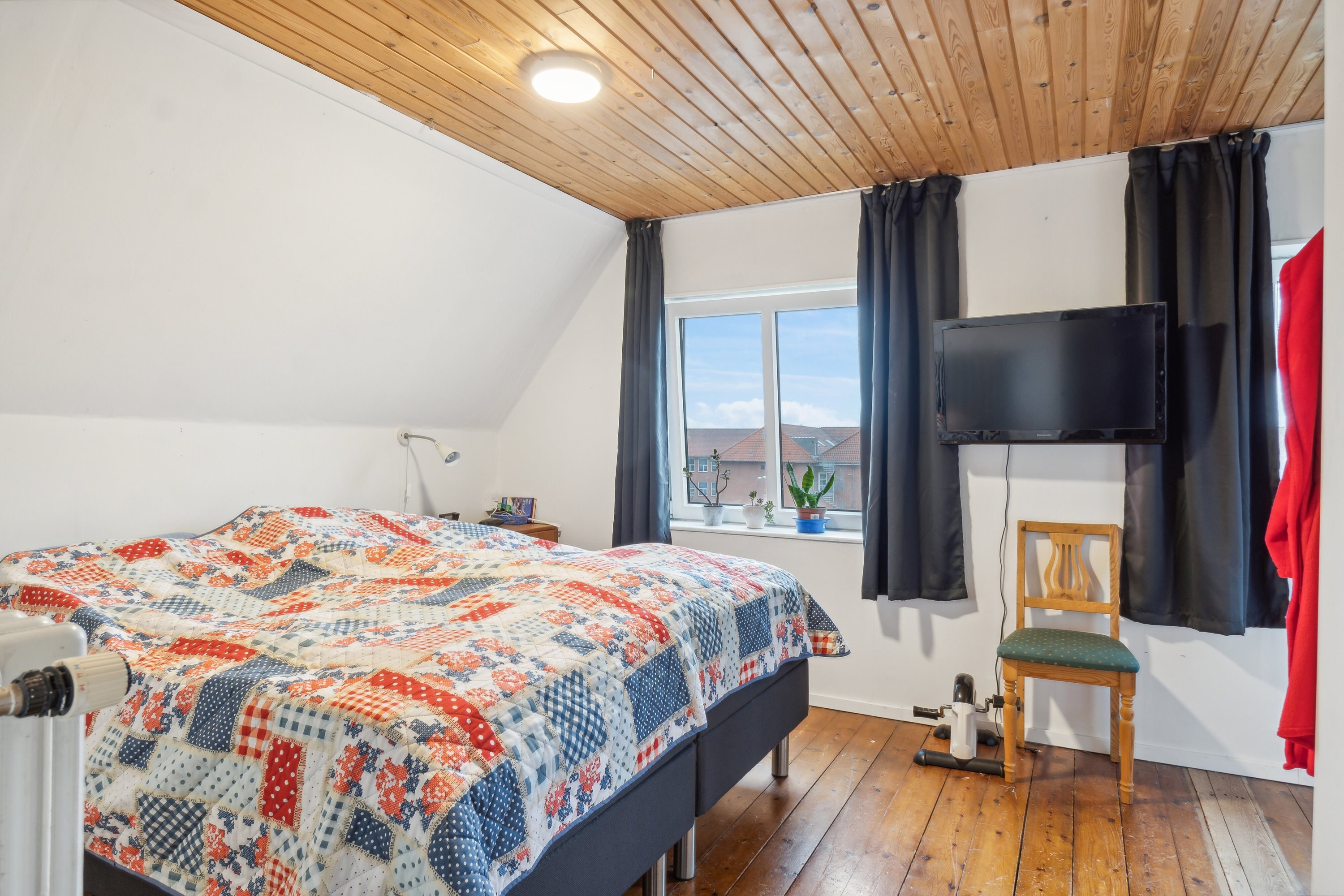 Fremhævet soveværelse billede i fuldskærmstilstand. Billede af Stadionvej 12, 6510 Gram