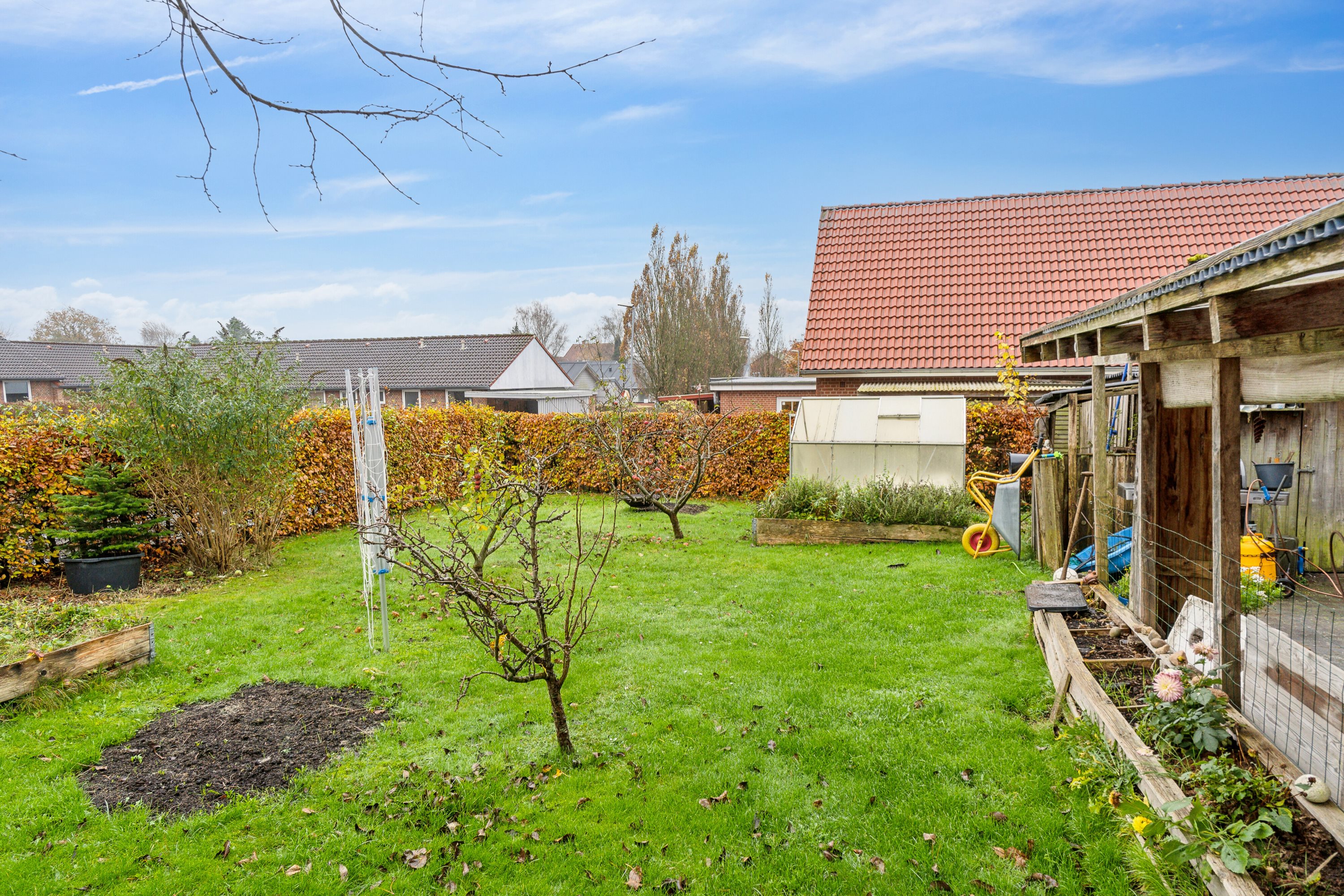 Fremhævet set fra haven billede i fuldskærmstilstand. Billede af Stadionvej 12, 6510 Gram