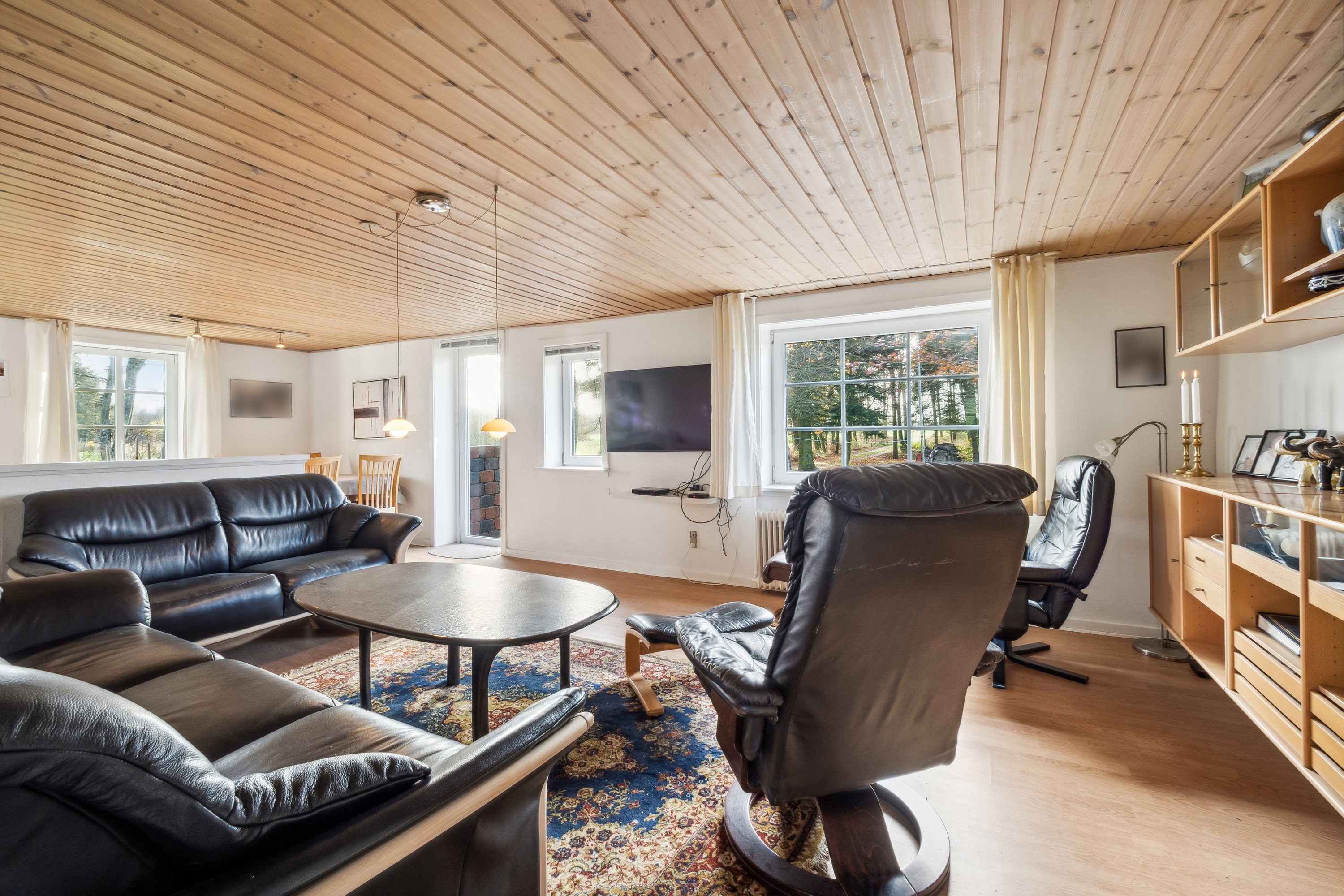 Fremhævet stue billede i fuldskærmstilstand. Billede af Præstevejen 70, Rønbjerg, 7800 Skive