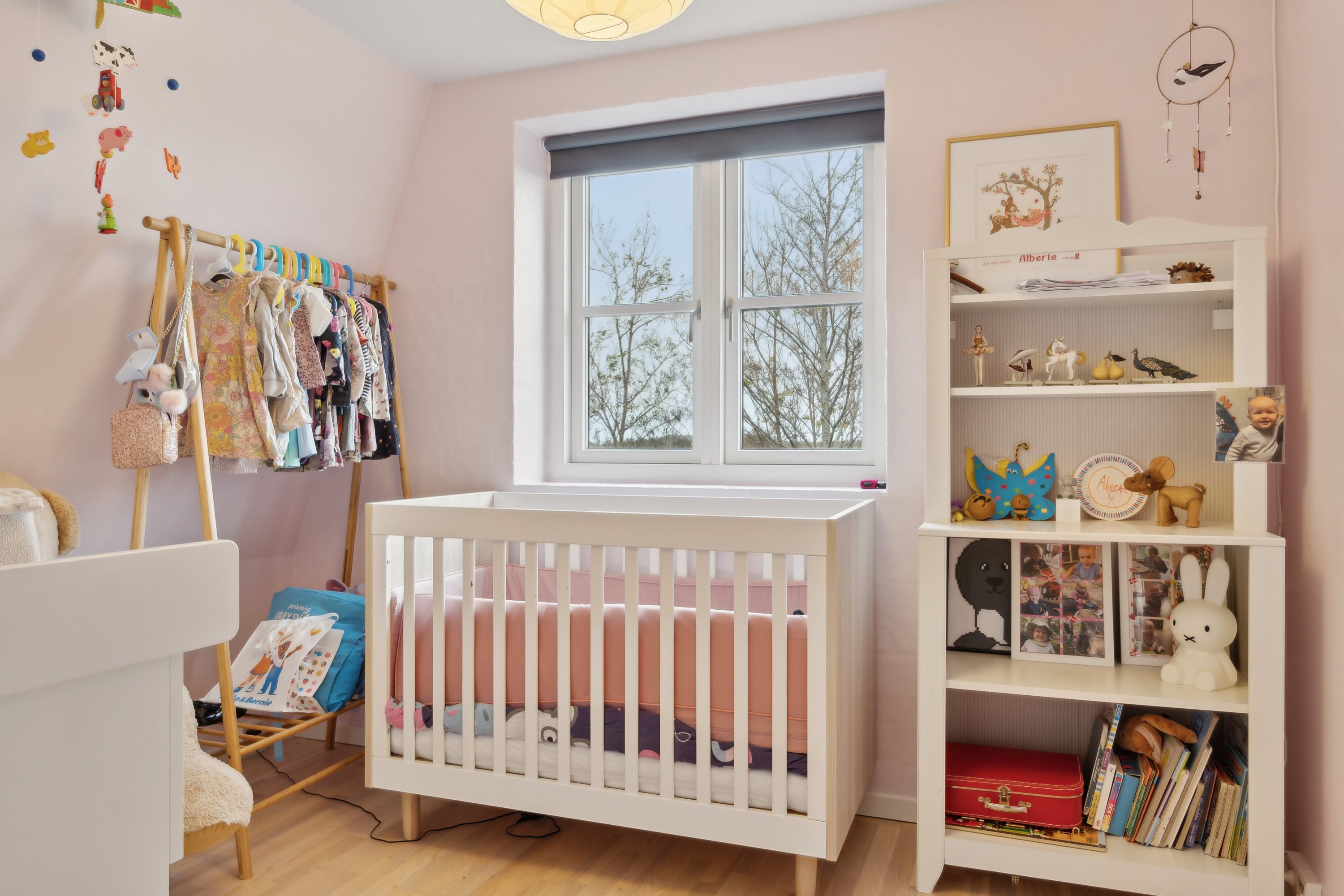 Fremhævet børneværelse billede i fuldskærmstilstand. Billede af Kjelstrupvej 12, Kjelstrup, 7700 Thisted