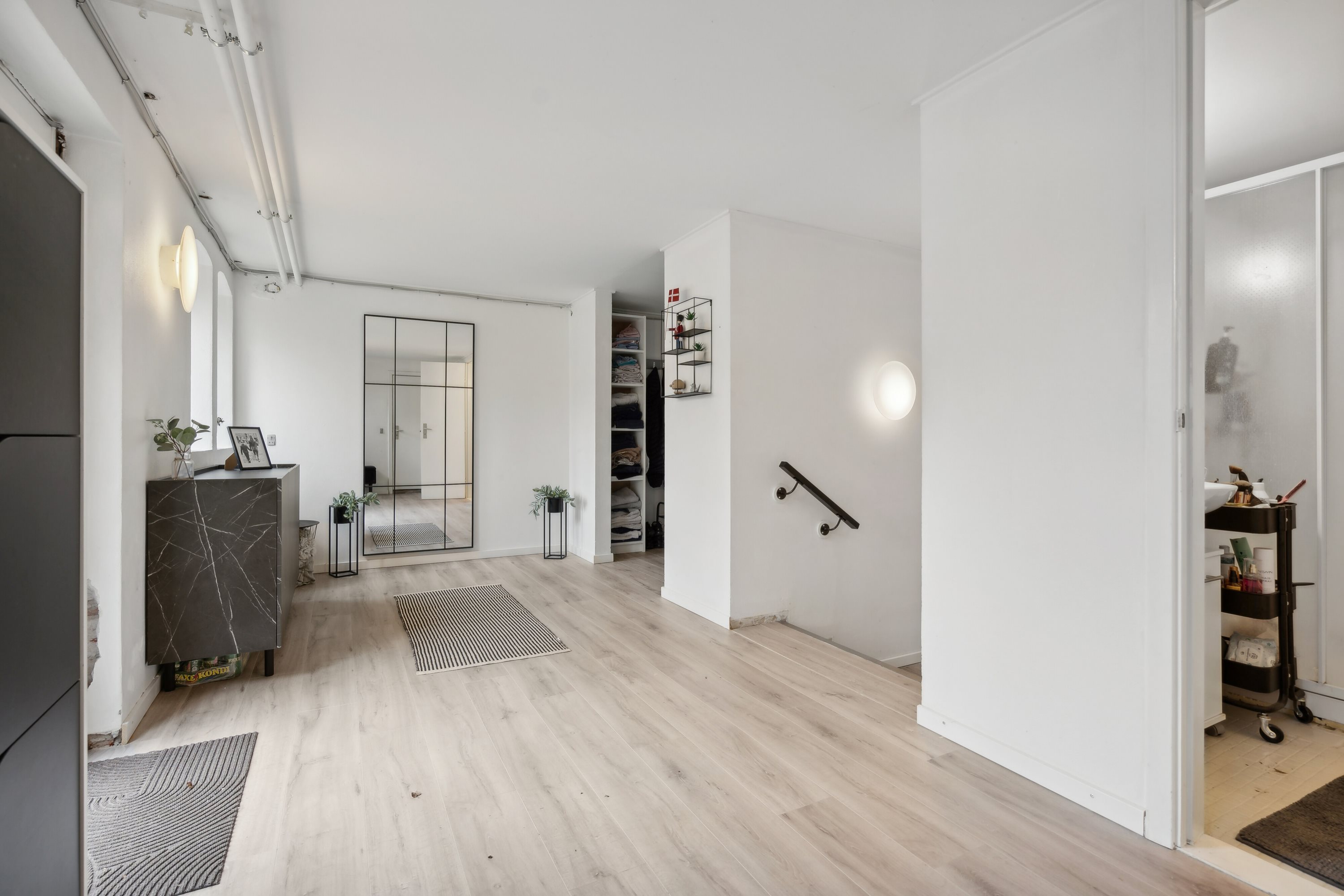 Fremhævet gang billede i fuldskærmstilstand. Billede af Sneholmgårdsvej 11B, Dalby, 4690 Haslev