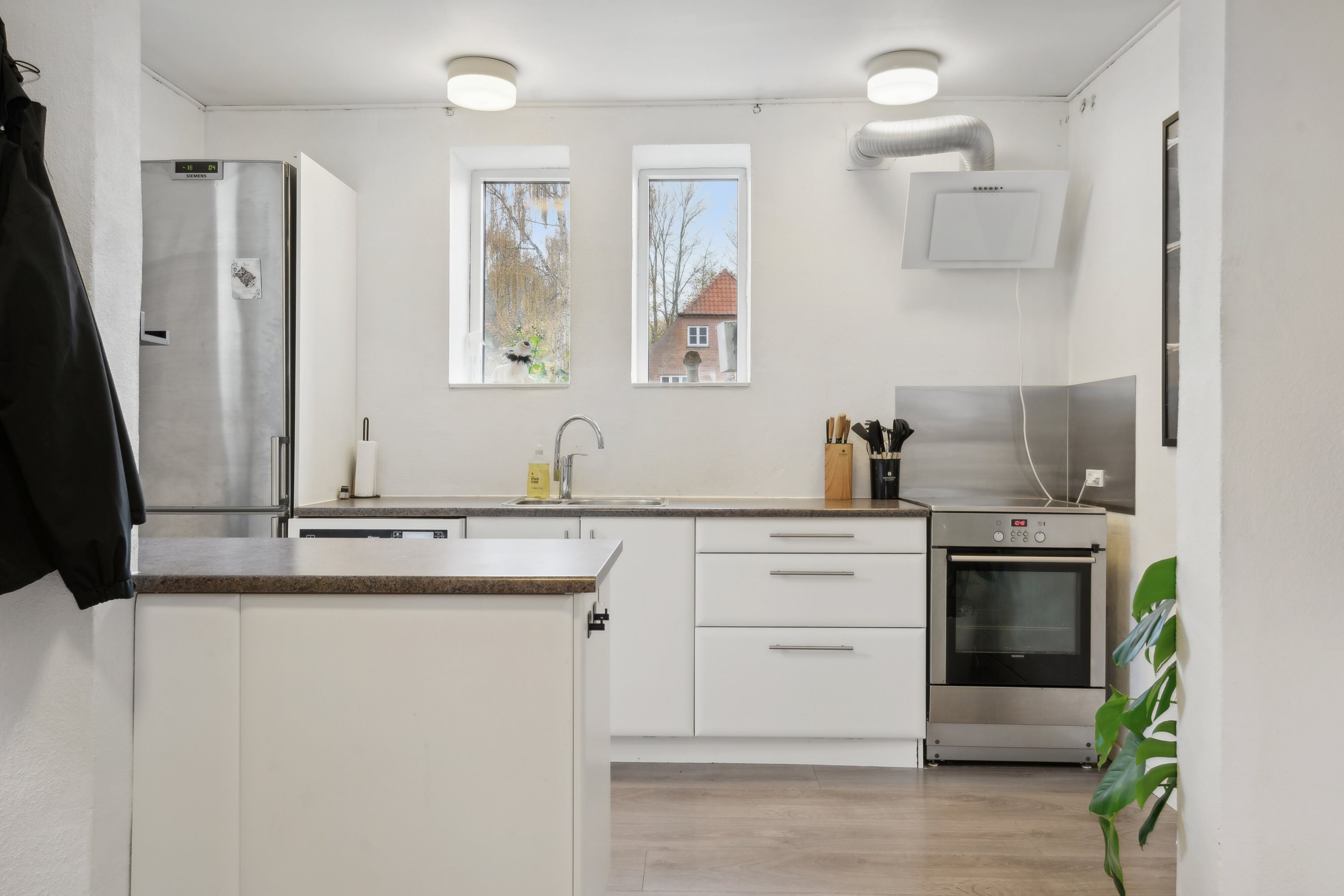 Fremhævet køkken billede i fuldskærmstilstand. Billede af Sneholmgårdsvej 11B, Dalby, 4690 Haslev