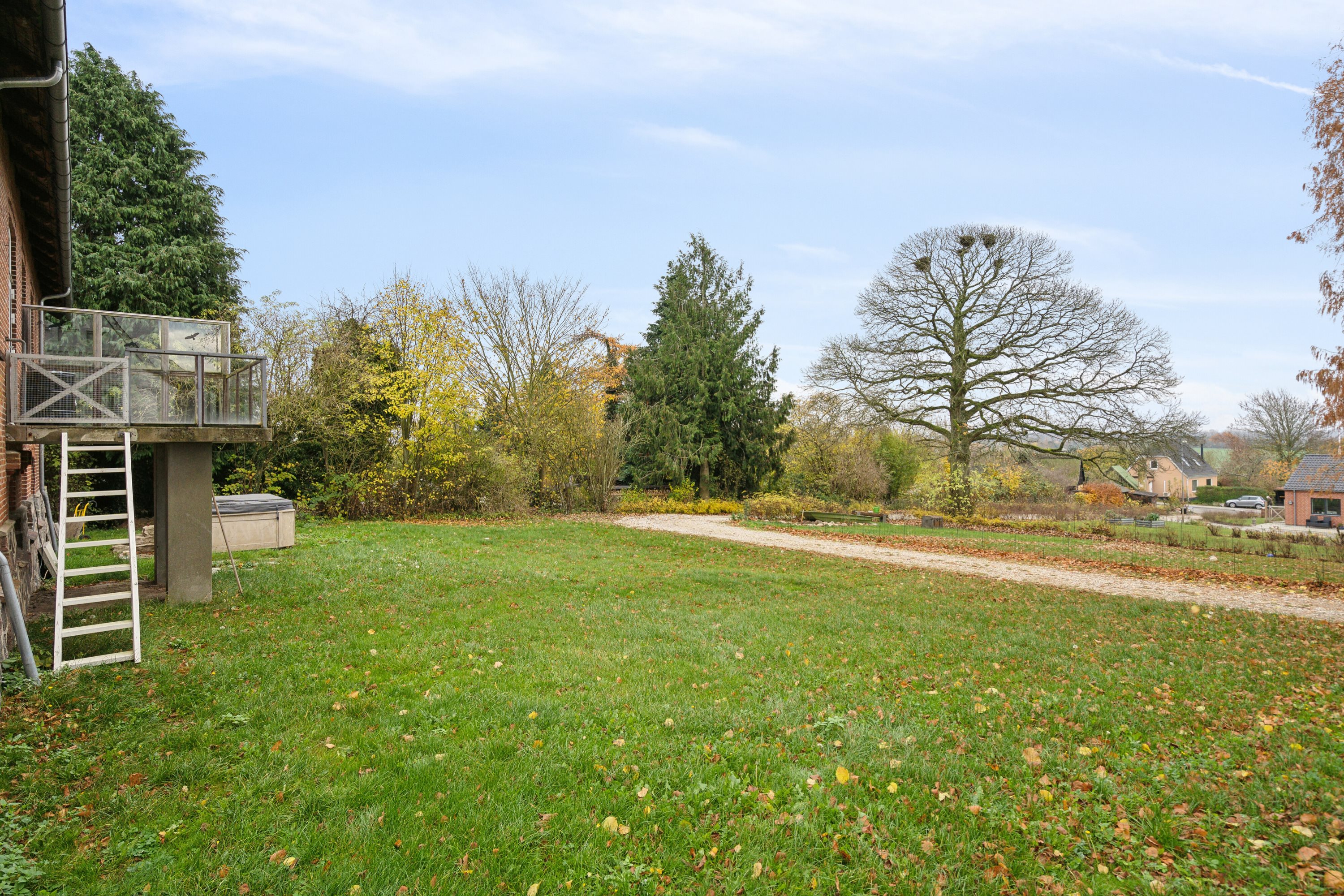 Fremhævet set fra haven billede i fuldskærmstilstand. Billede af Sneholmgårdsvej 11B, Dalby, 4690 Haslev
