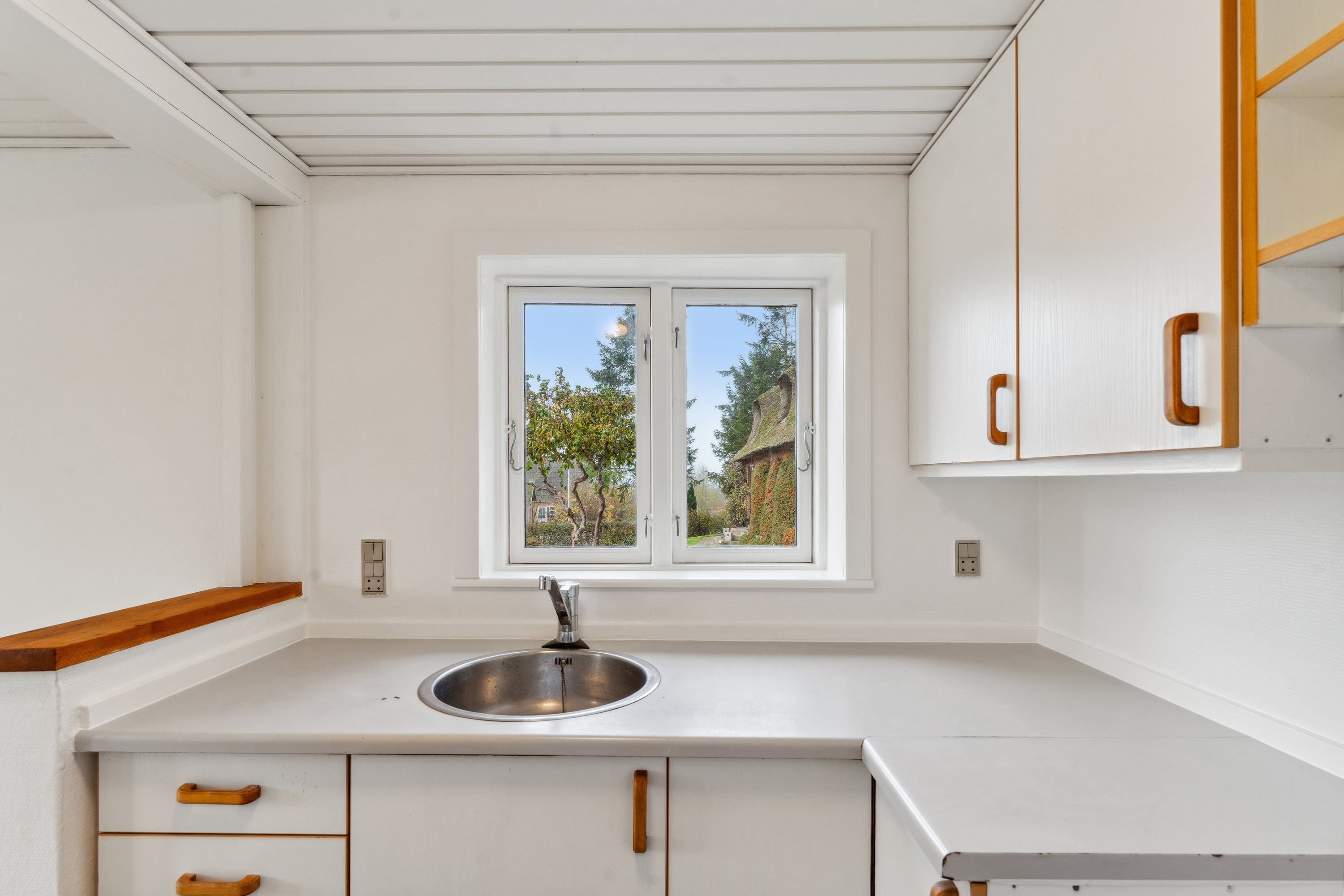 Fremhævet køkken billede i fuldskærmstilstand. Billede af Salbakken 21, Hald, 8983 Gjerlev J