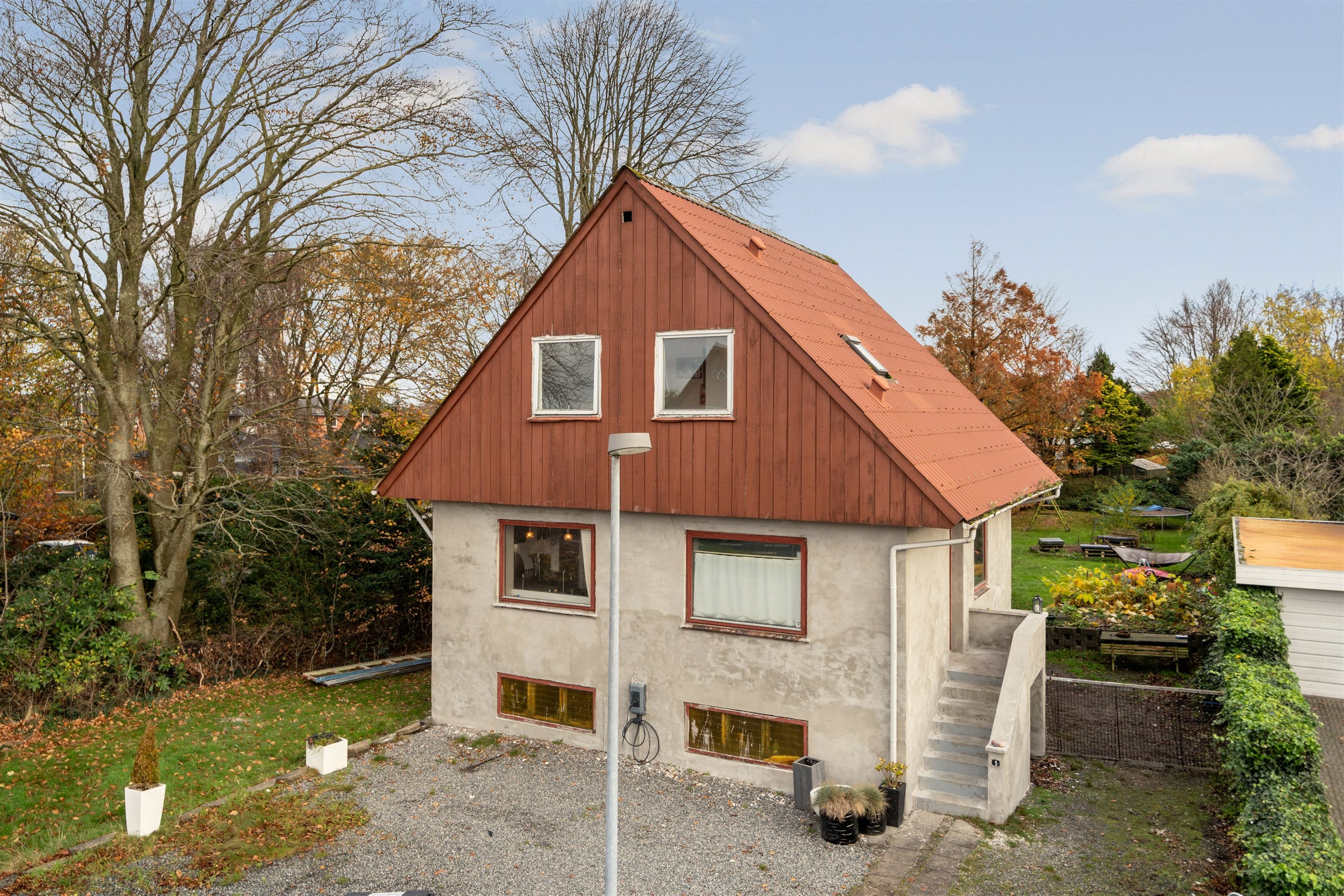 Fremhævet ejendommen billede i fuldskærmstilstand. Billede af Gl Roustvej 1, 6800 Varde