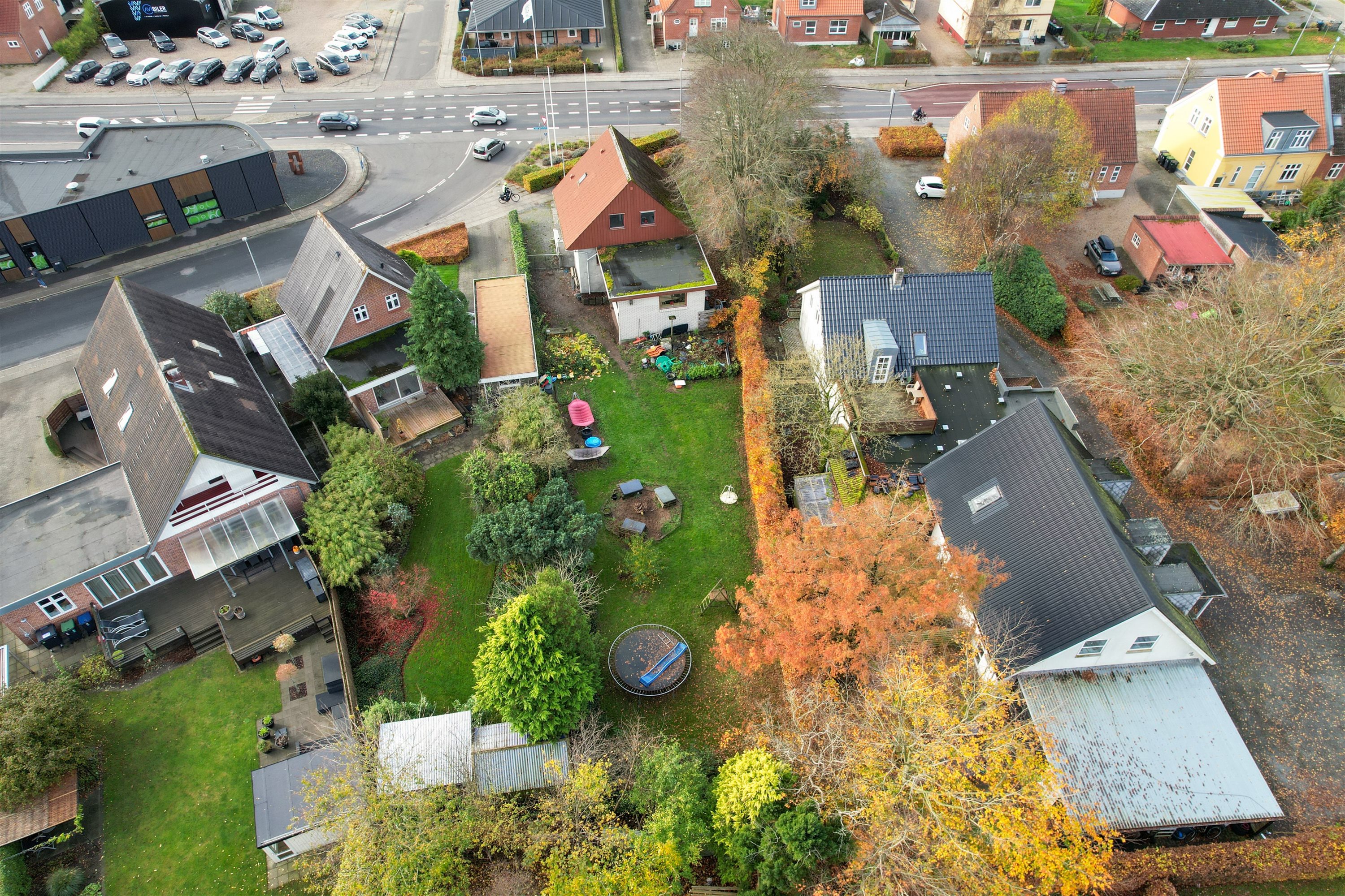 Fremhævet luftfoto billede i fuldskærmstilstand. Billede af Gl Roustvej 1, 6800 Varde