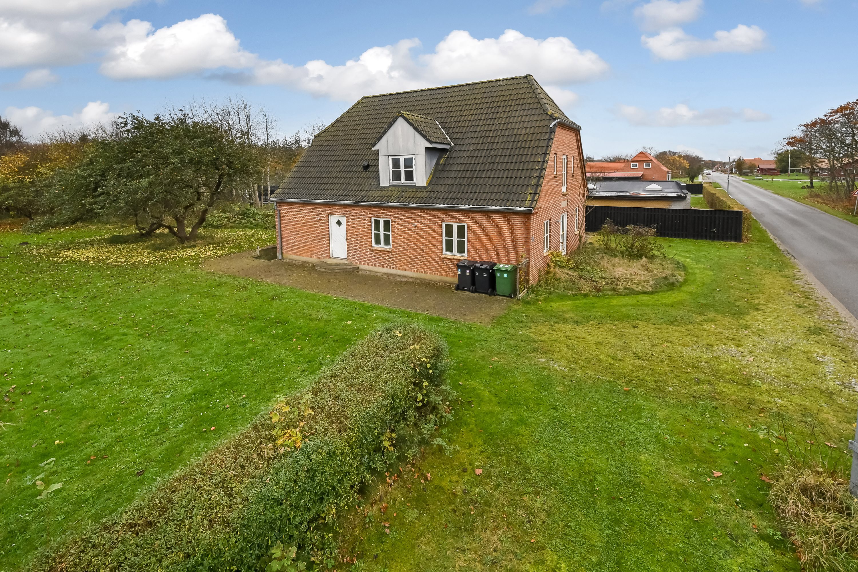 Fremhævet ejendommen billede i fuldskærmstilstand. Billede af Kirkebyvej 36, Sdr. Nissum, 6990 Ulfborg