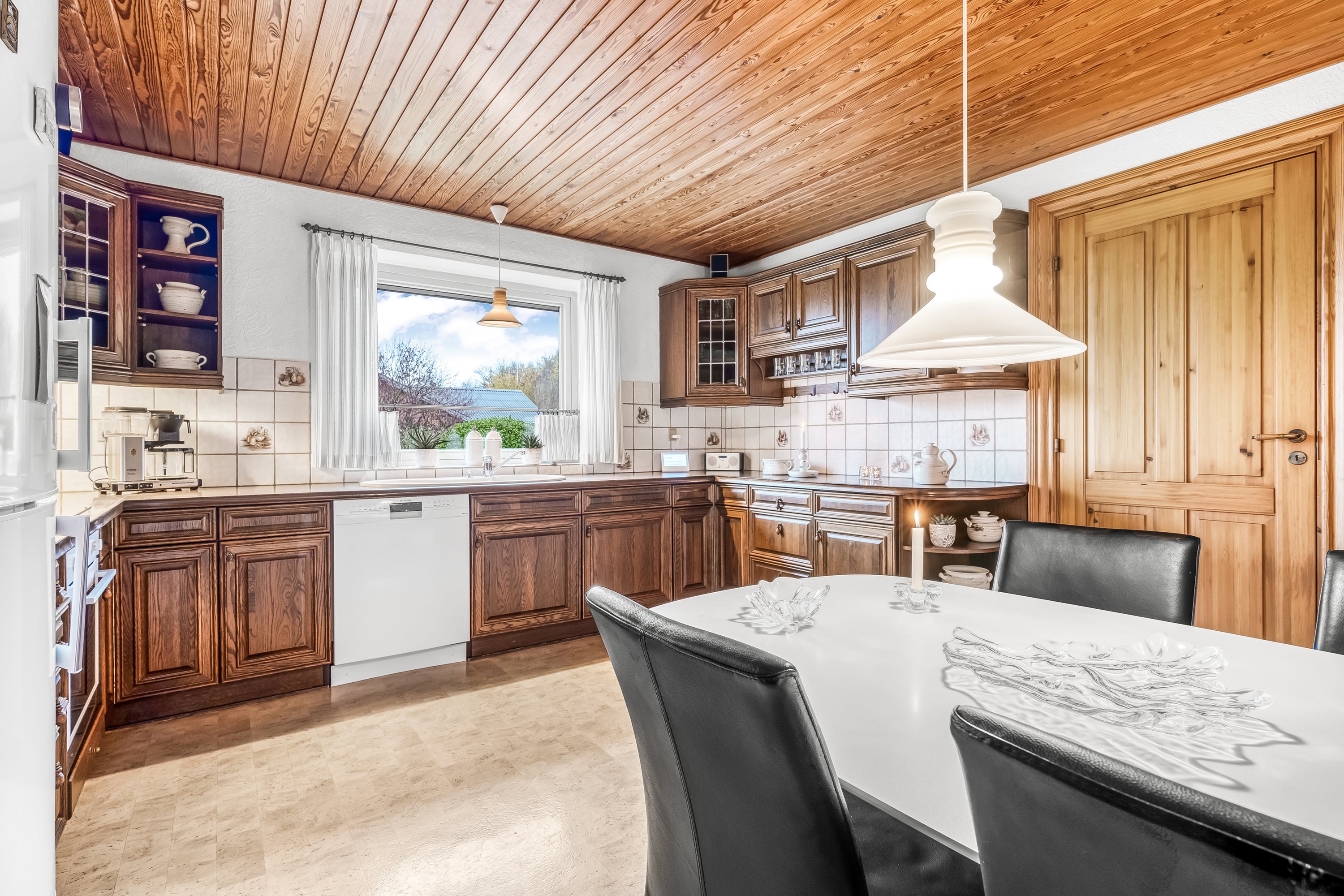 Miniaturebillede 2: køkken. Billede af Kobberupvej 189, Mejrup, 7500 Holstebro