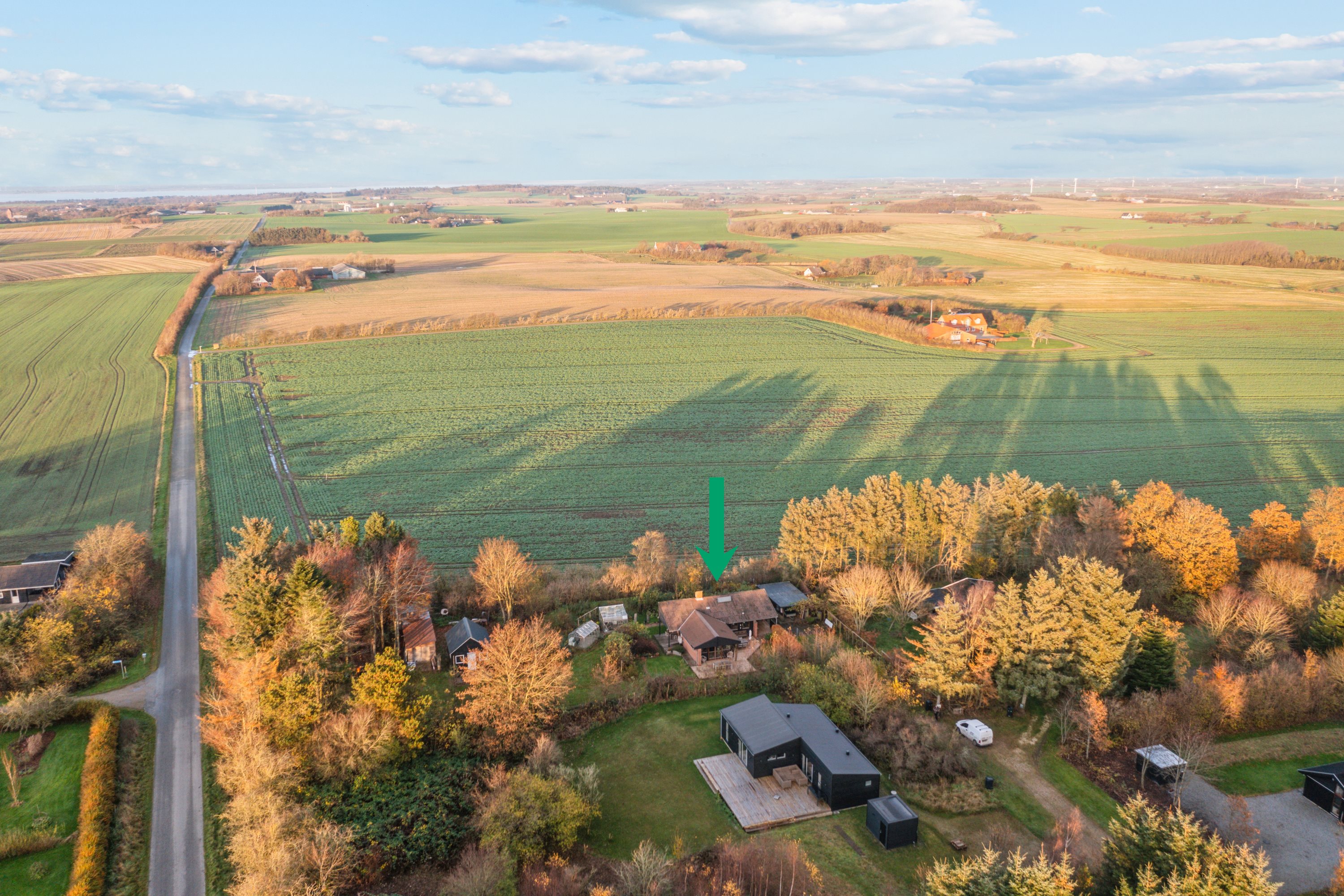 Fremhævet luftfoto billede i fuldskærmstilstand. Billede af Klitrosevej 7, Hostrup, 7860 Spøttrup