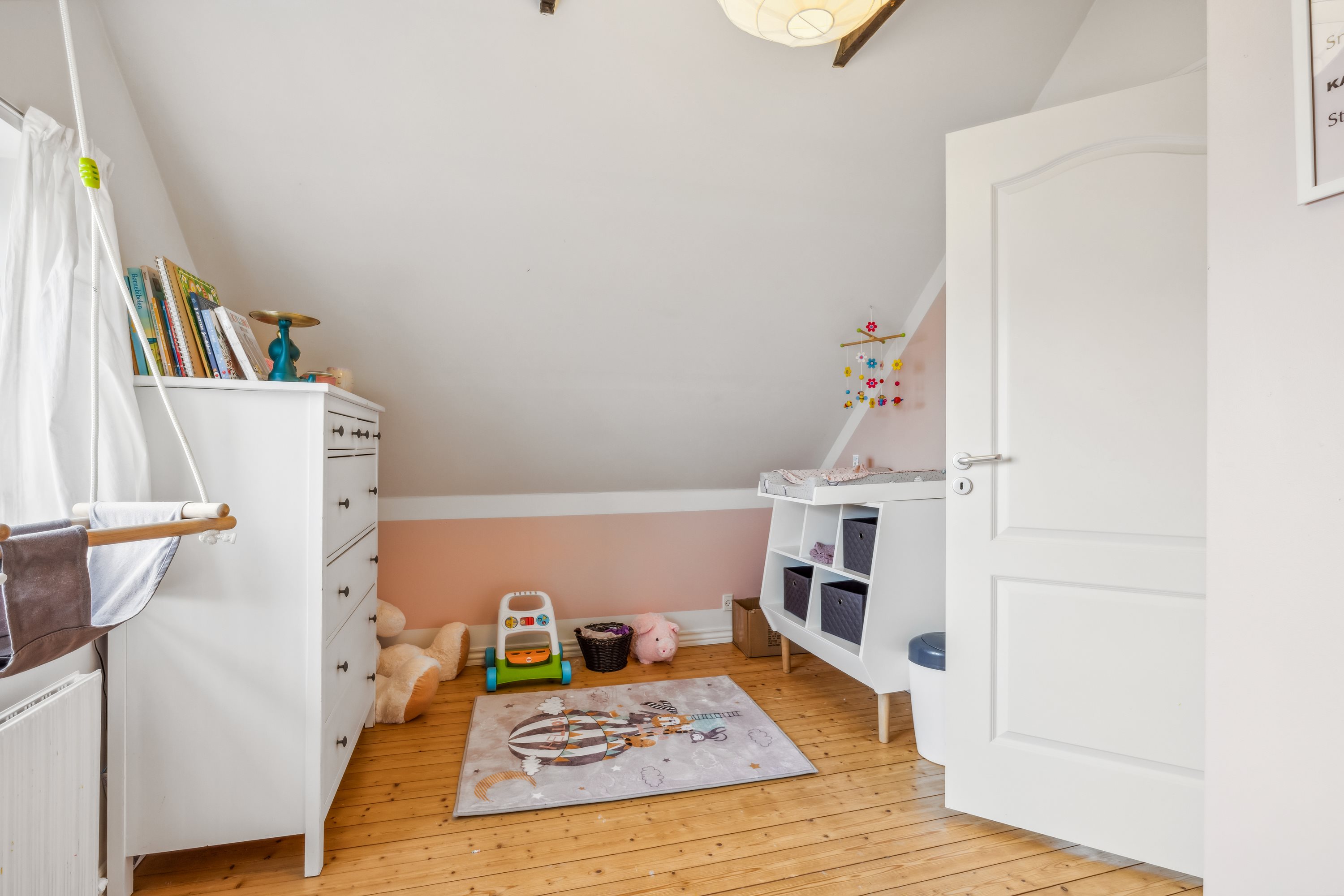 Fremhævet værelse billede i fuldskærmstilstand. Billede af Åbakken 7, Ravnstrup, 8800 Viborg