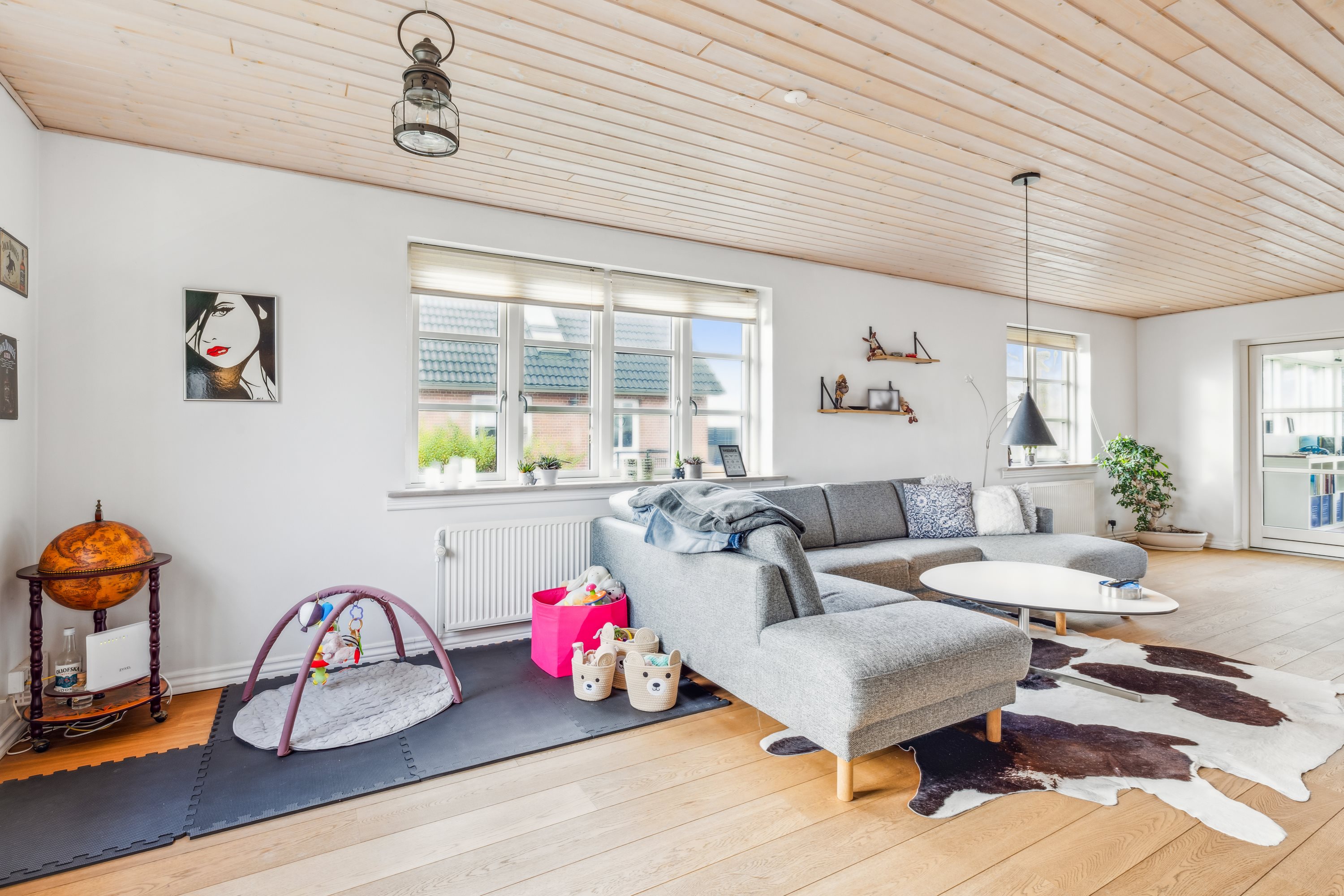 Fremhævet stue billede i fuldskærmstilstand. Billede af Åbakken 7, Ravnstrup, 8800 Viborg