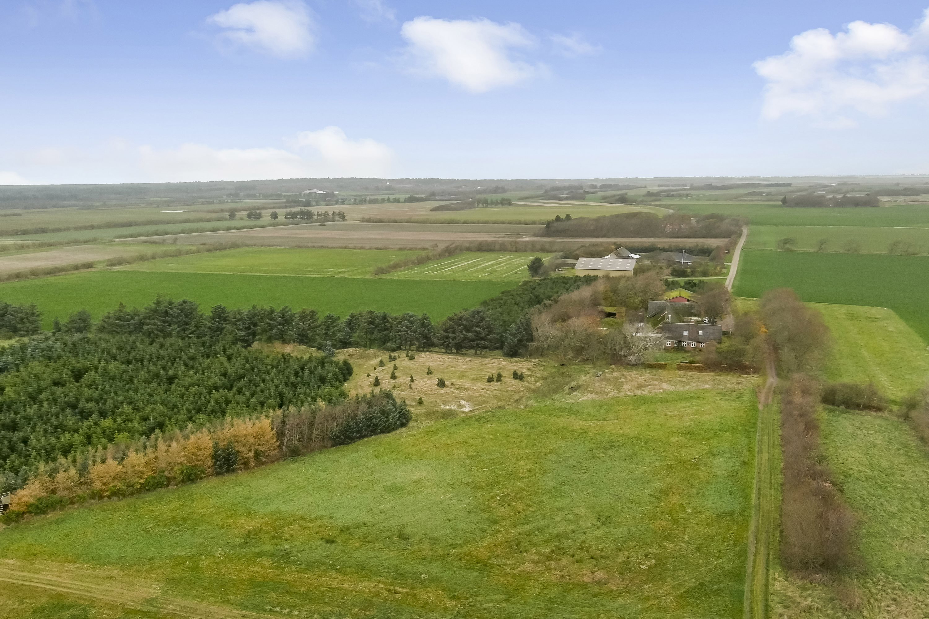 Fremhævet andet billede i fuldskærmstilstand. Billede af K.L. Aastrups Vej 6, Husby, 6990 Ulfborg