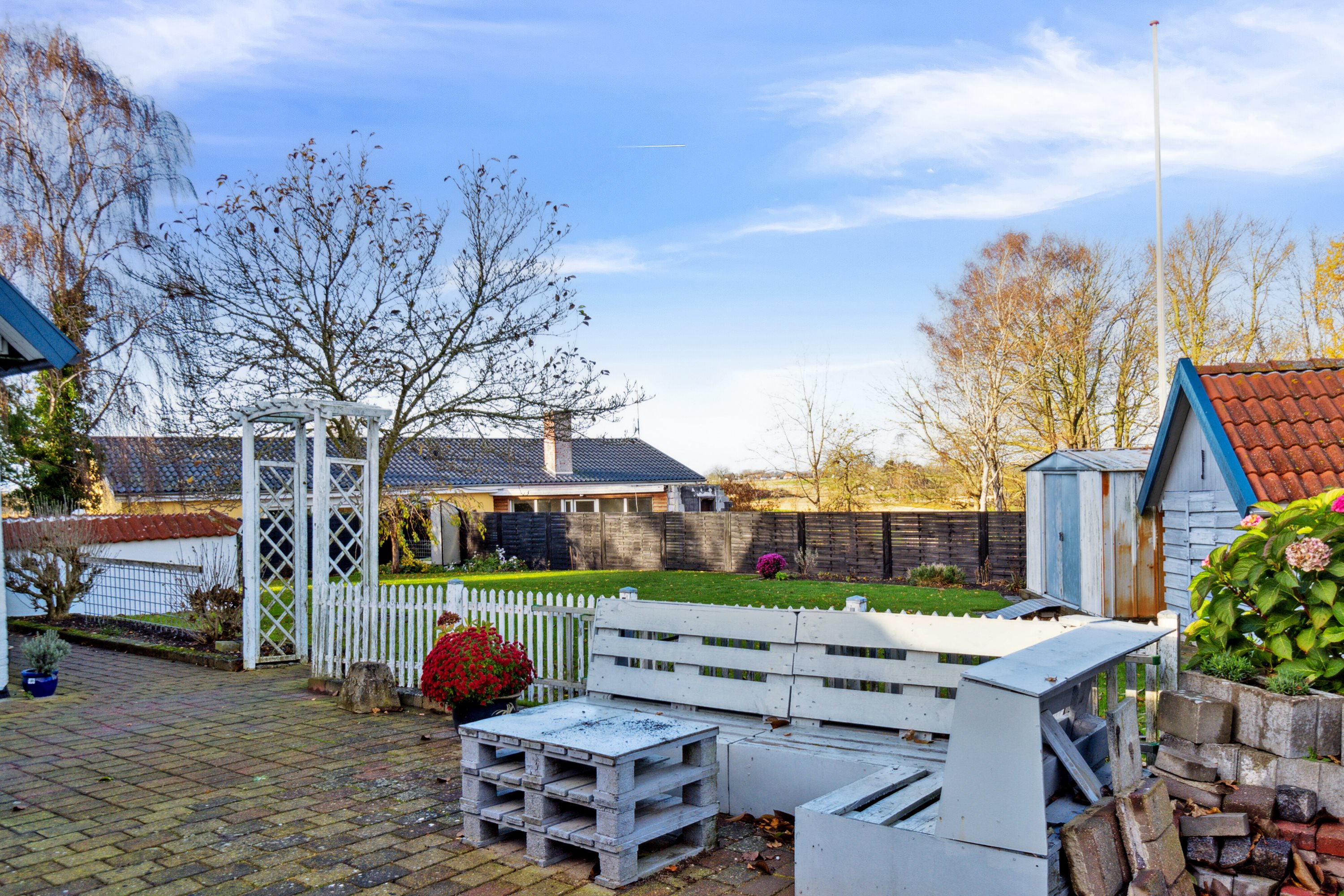 Fremhævet terrasse billede i fuldskærmstilstand. Billede af Ørslevvej 123, Ørslev, 4230 Skælskør