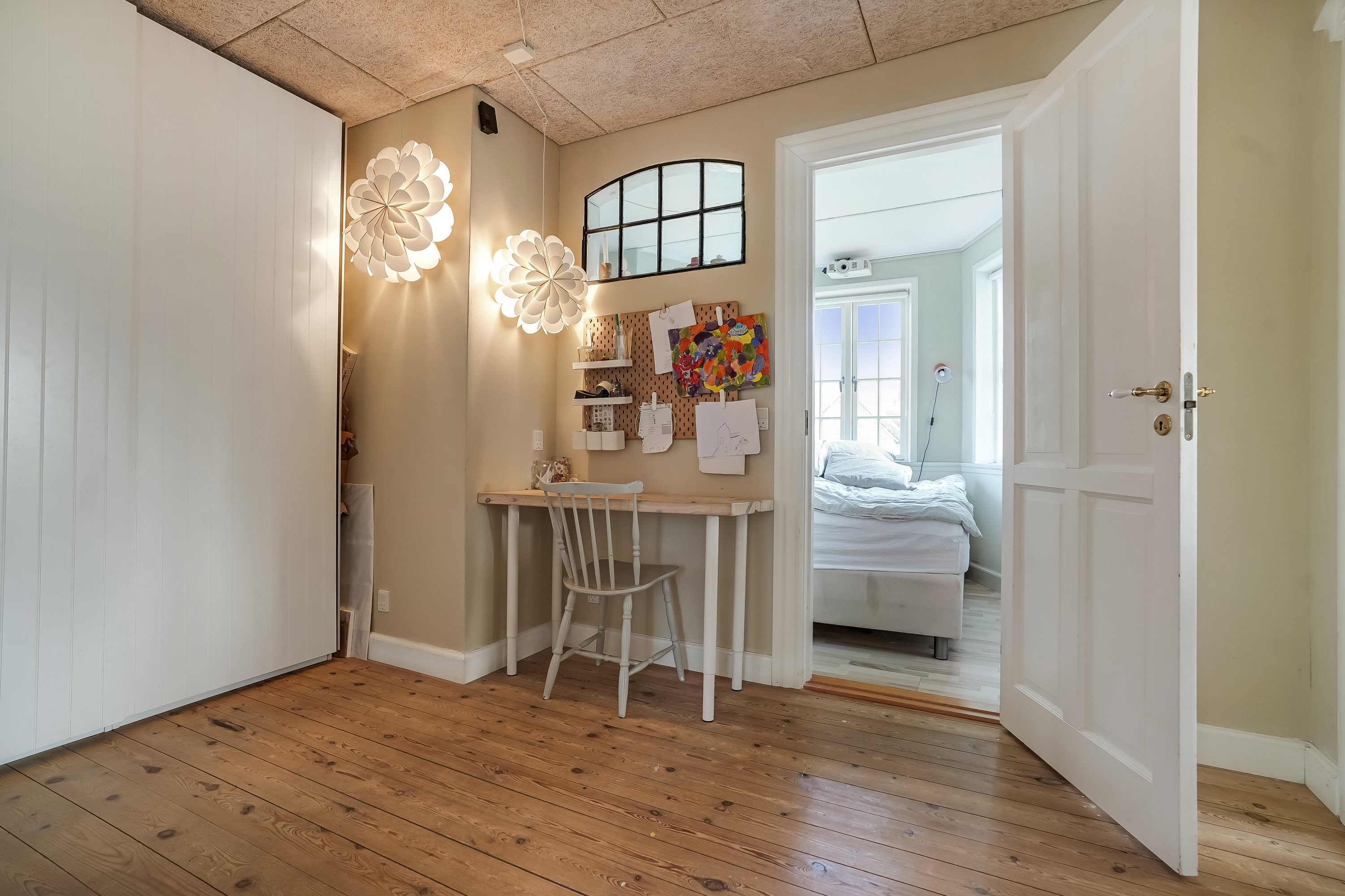 Fremhævet værelse billede i fuldskærmstilstand. Billede af Ådalvej 33, Ådal, 7300 Jelling