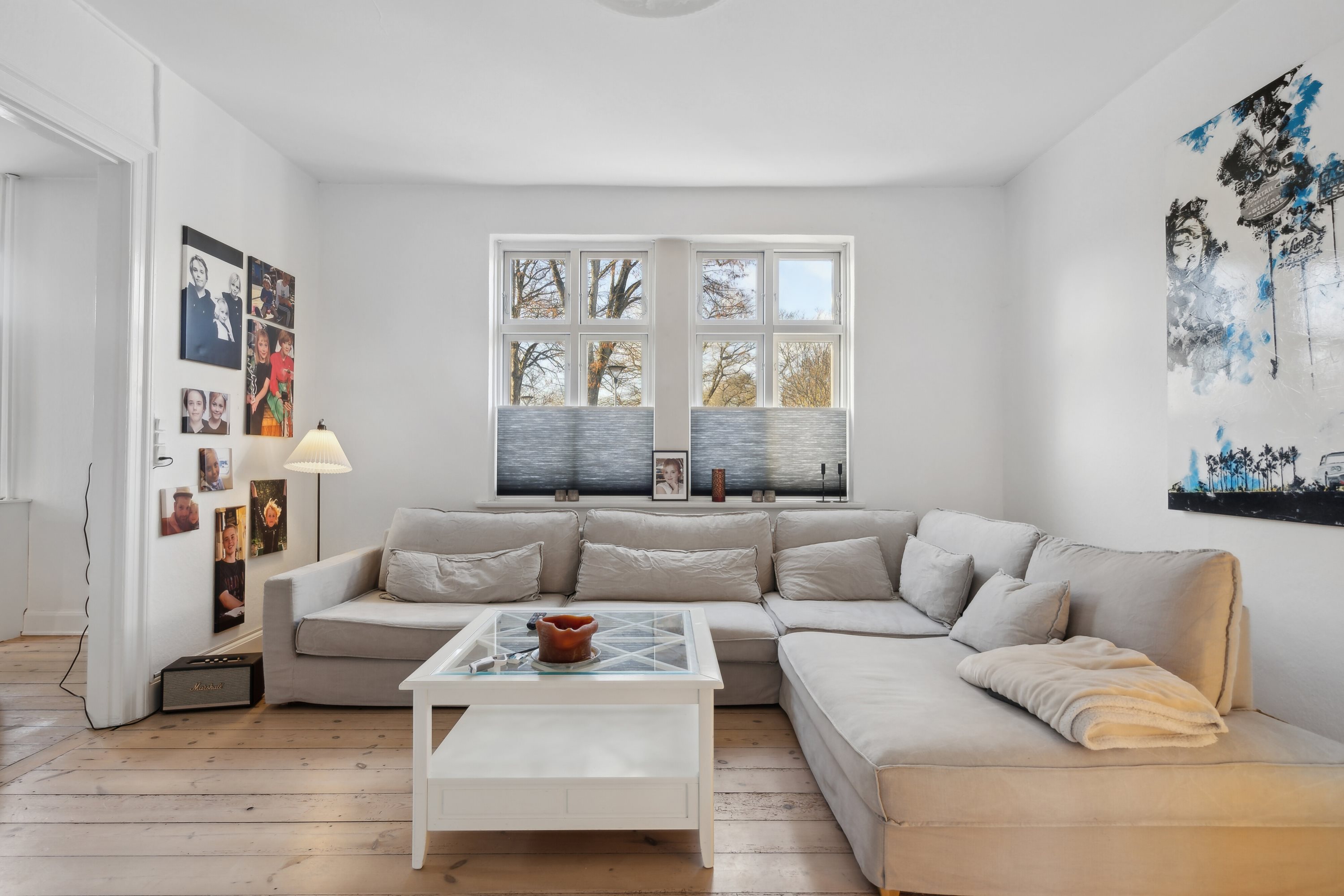 Fremhævet stue billede i fuldskærmstilstand. Billede af Søndergade 13, 4690 Haslev