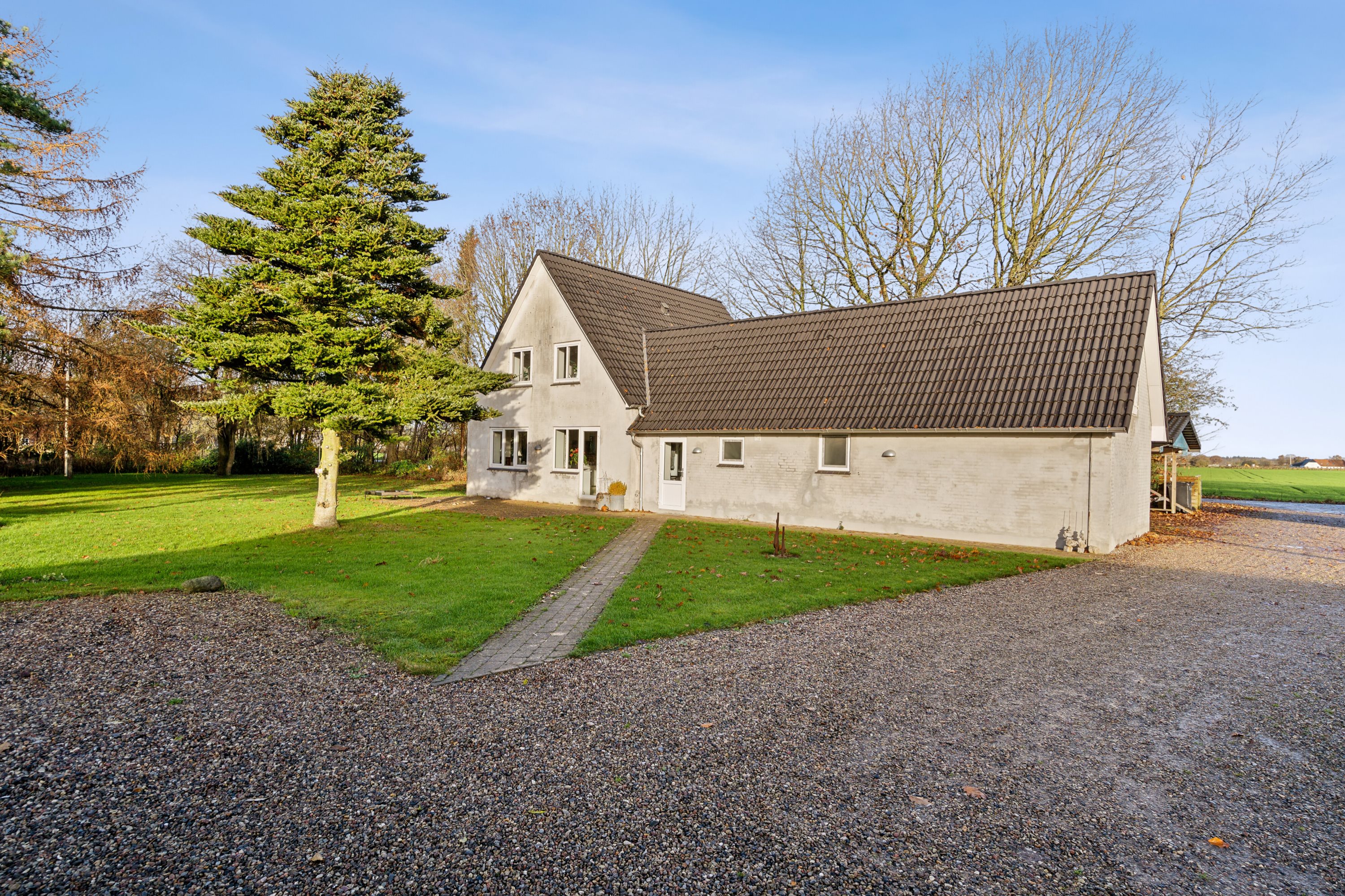 Fremhævet set fra vejen billede i fuldskærmstilstand. Billede af Søst Markvej 5, Søst, 6230 Rødekro