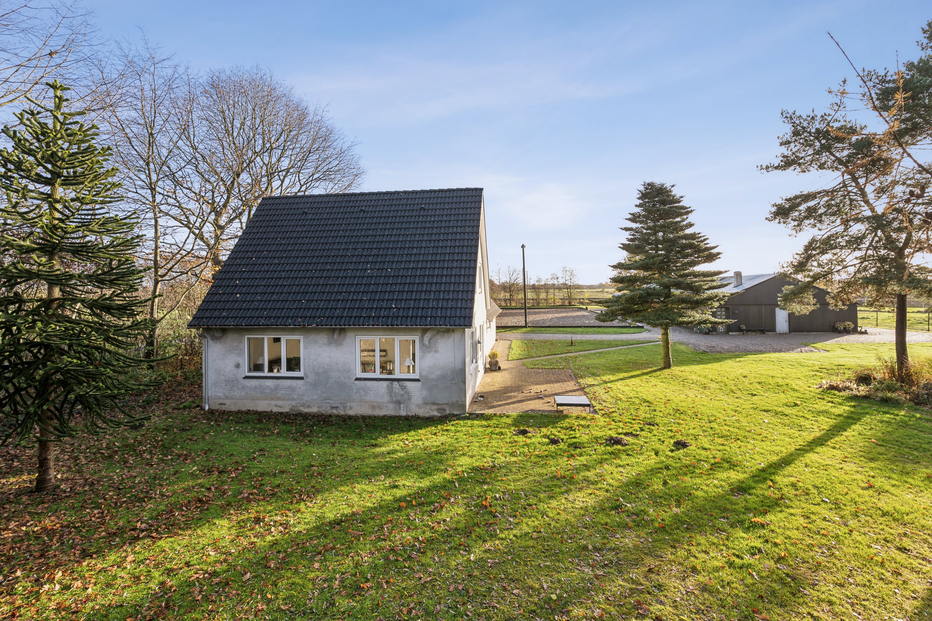 Fremhævet set fra haven billede i fuldskærmstilstand. Billede af Søst Markvej 5, Søst, 6230 Rødekro