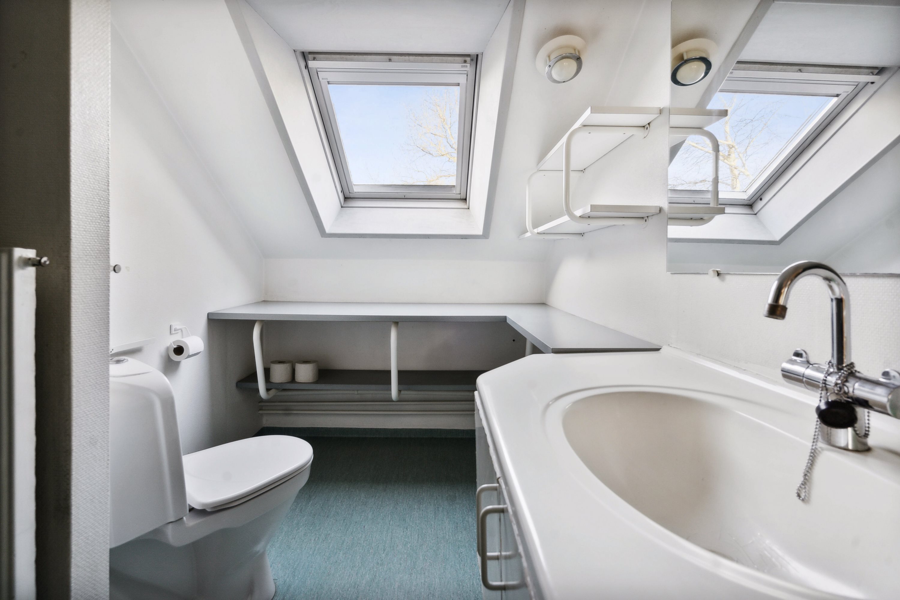 Fremhævet toilet billede i fuldskærmstilstand. Billede af Varnæshoved 4, Varnæs, 6200 Aabenraa