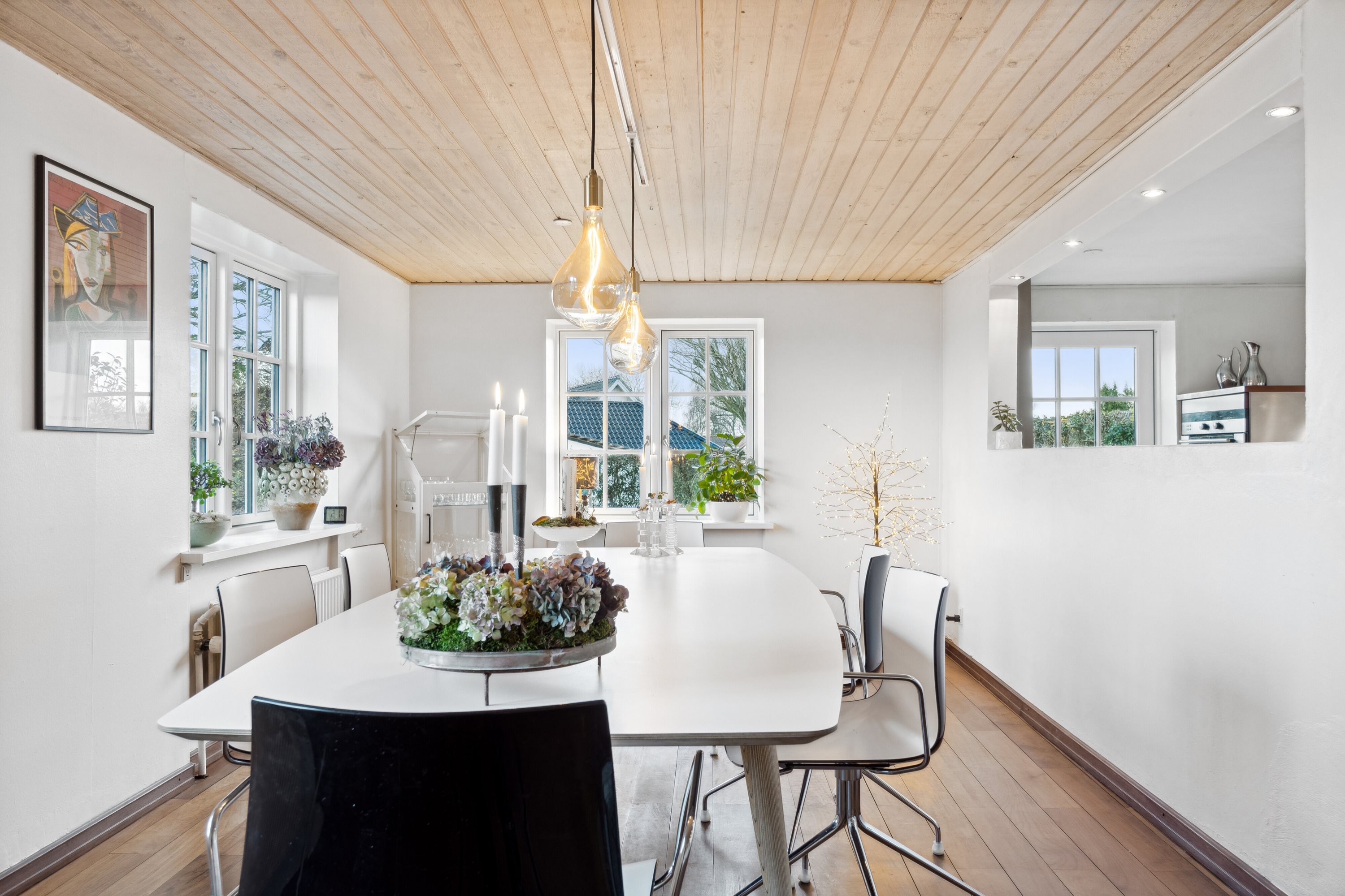 Fremhævet spiseplads billede i fuldskærmstilstand. Billede af Farrevej 31, Skjørring, 8464 Galten