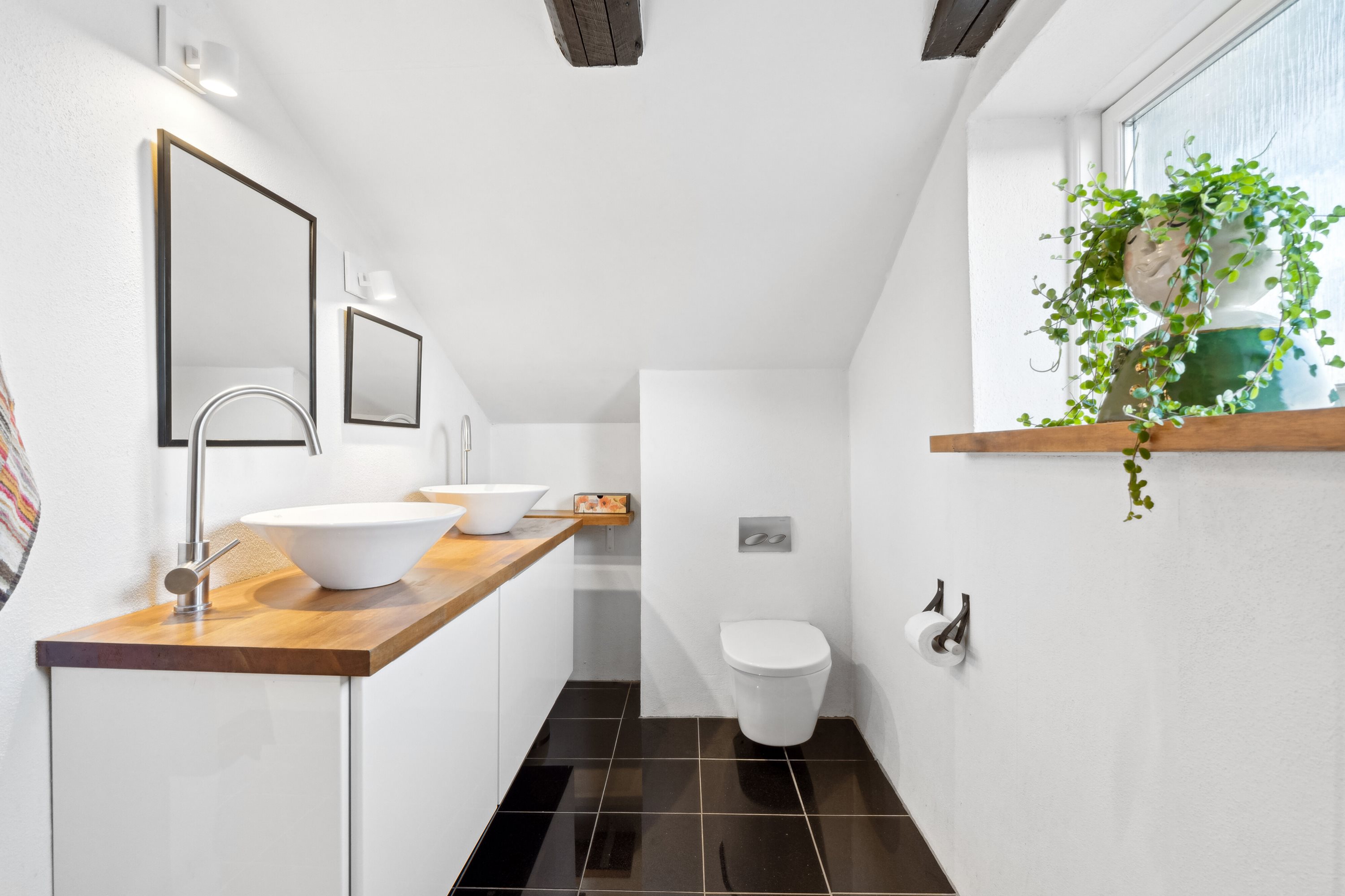 Fremhævet badeværelse billede i fuldskærmstilstand. Billede af Farrevej 31, Skjørring, 8464 Galten