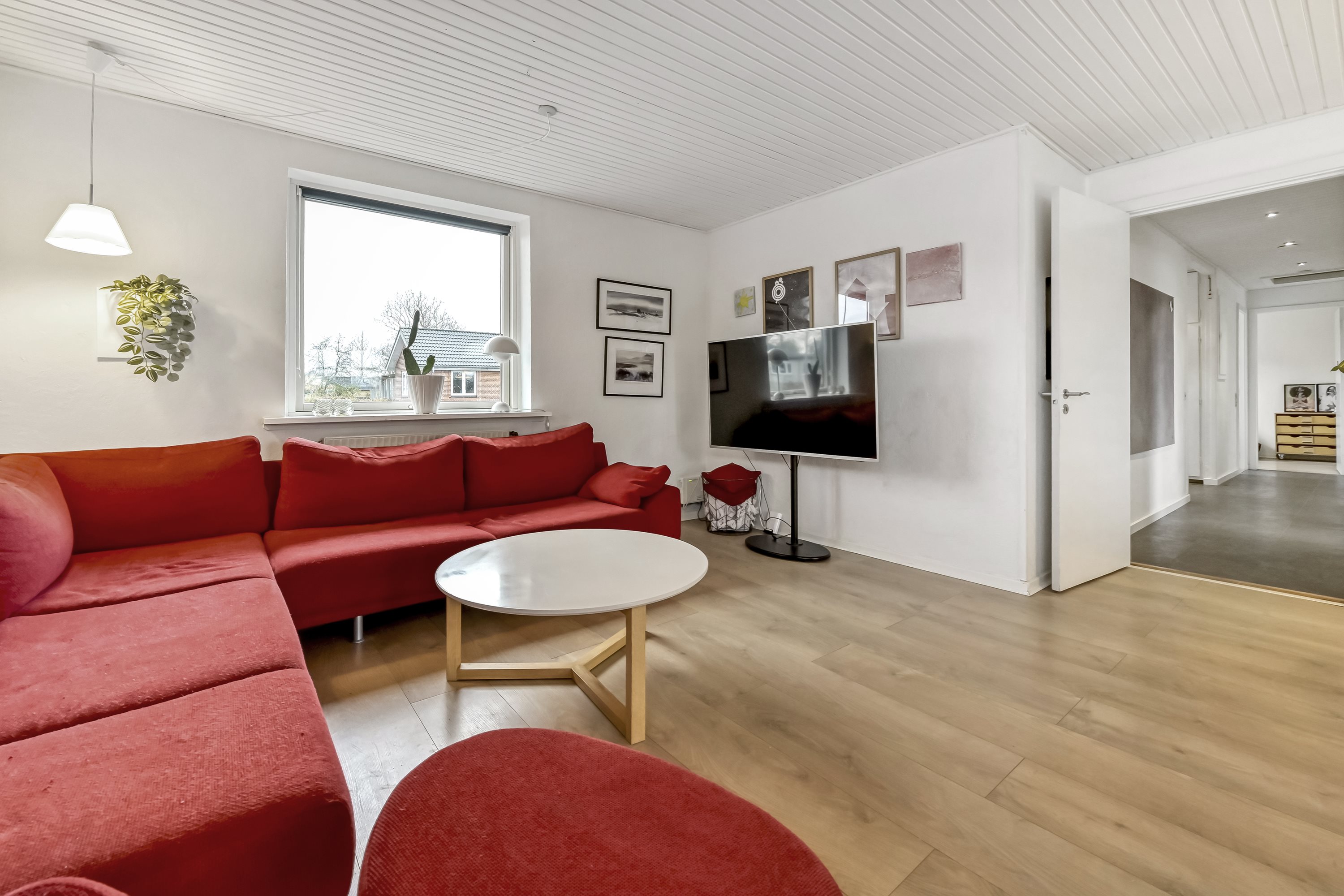 Fremhævet stue billede i fuldskærmstilstand. Billede af Bjødstrupvej 25, Hammerum, 7400 Herning