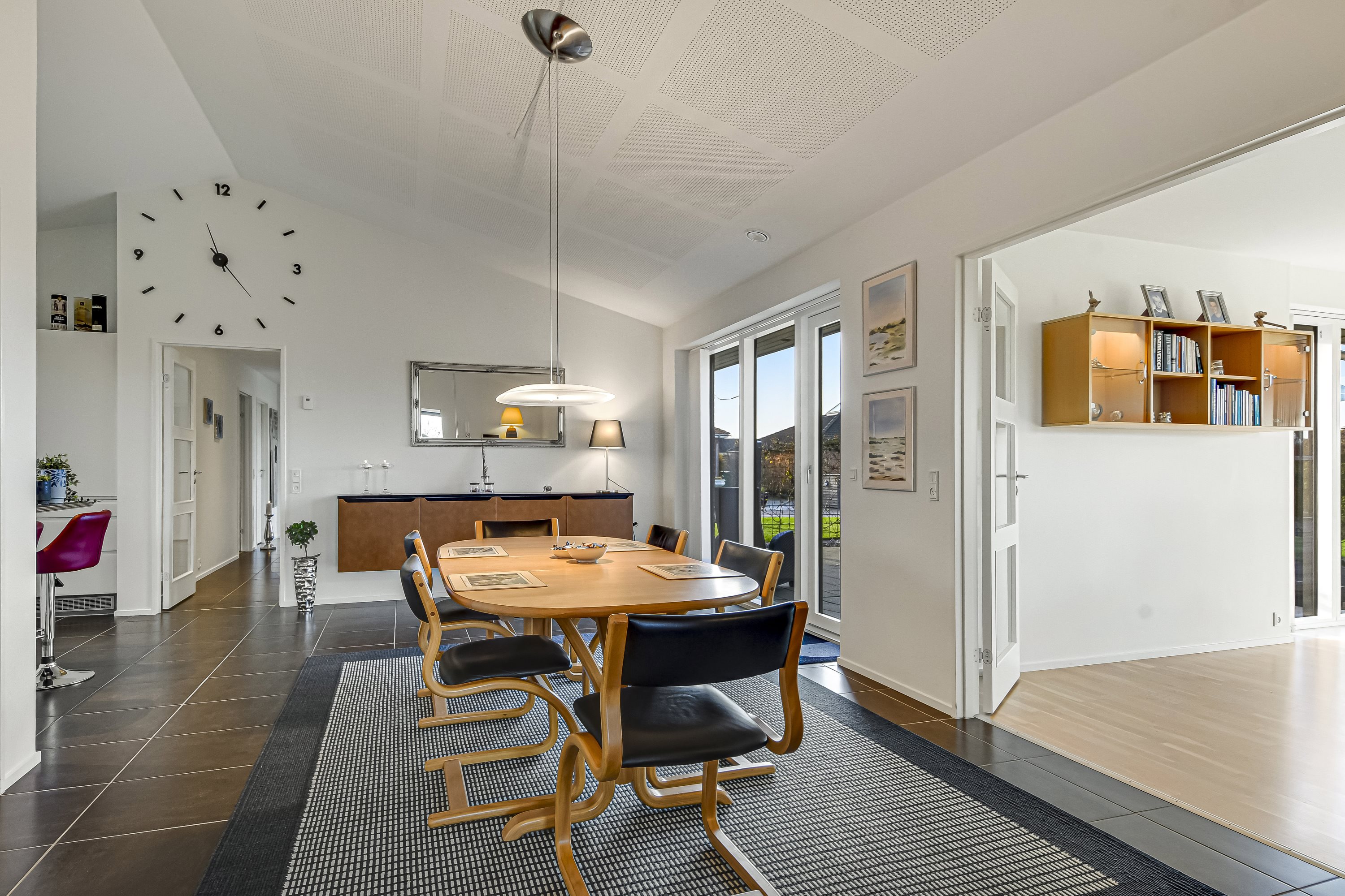 Fremhævet stue billede i fuldskærmstilstand. Billede af Majas Vej 5, Humlum, 7600 Struer