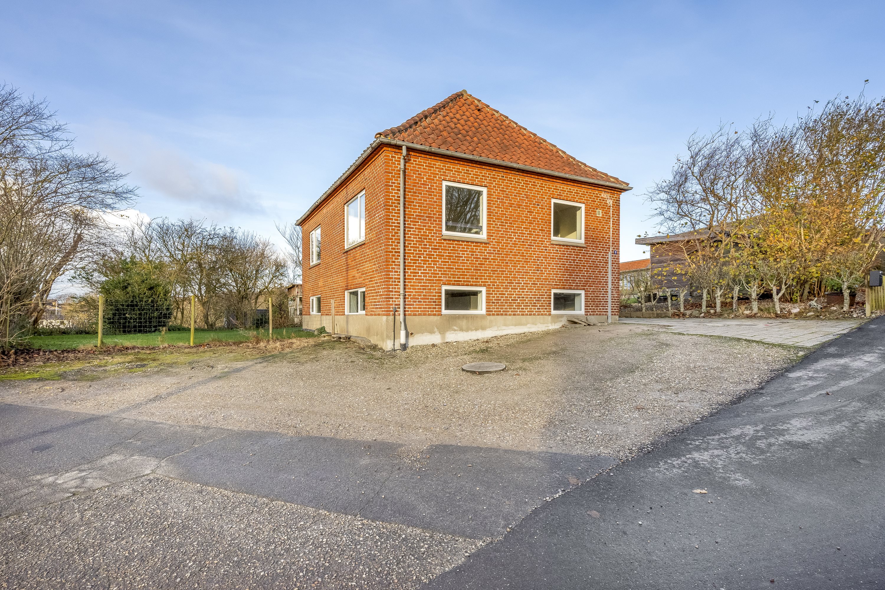 Fremhævet ejendommen billede i fuldskærmstilstand. Billede af Østerbjerg 9, 7620 Lemvig