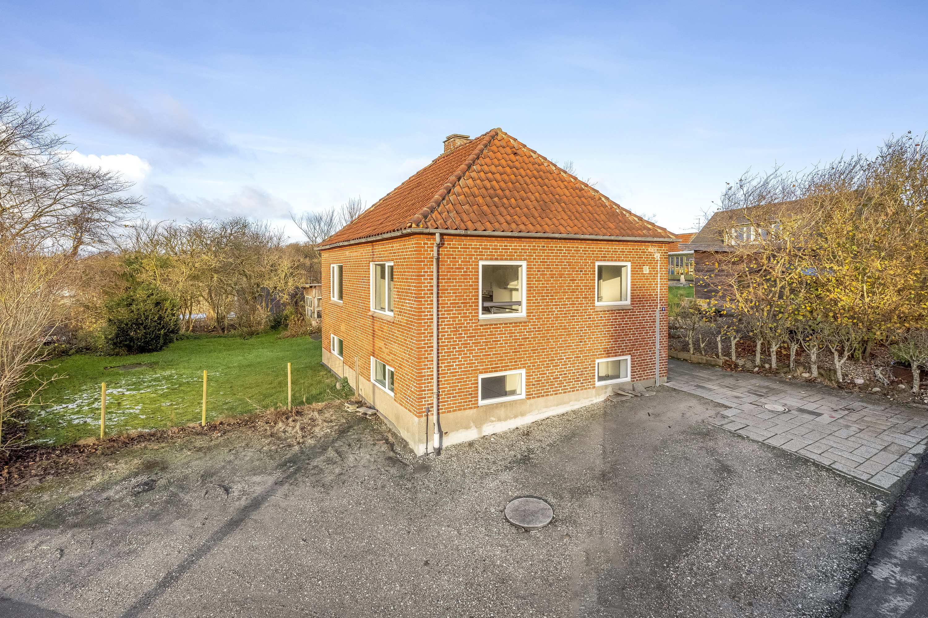 Fremhævet ejendommen billede i fuldskærmstilstand. Billede af Østerbjerg 9, 7620 Lemvig