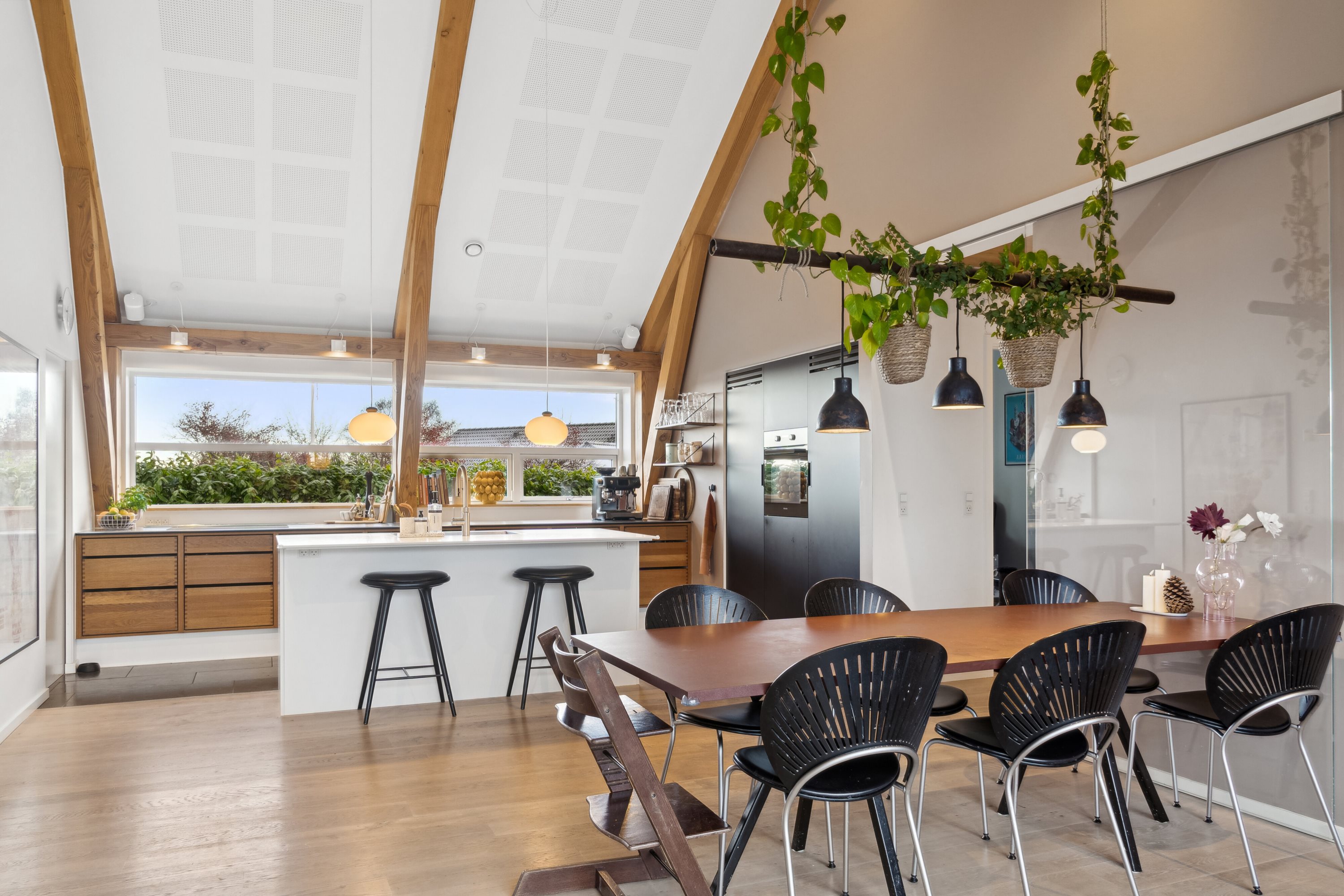 Fremhævet køkken/alrum billede i fuldskærmstilstand. Billede af Damgårdstoften 64, 8320 Mårslet