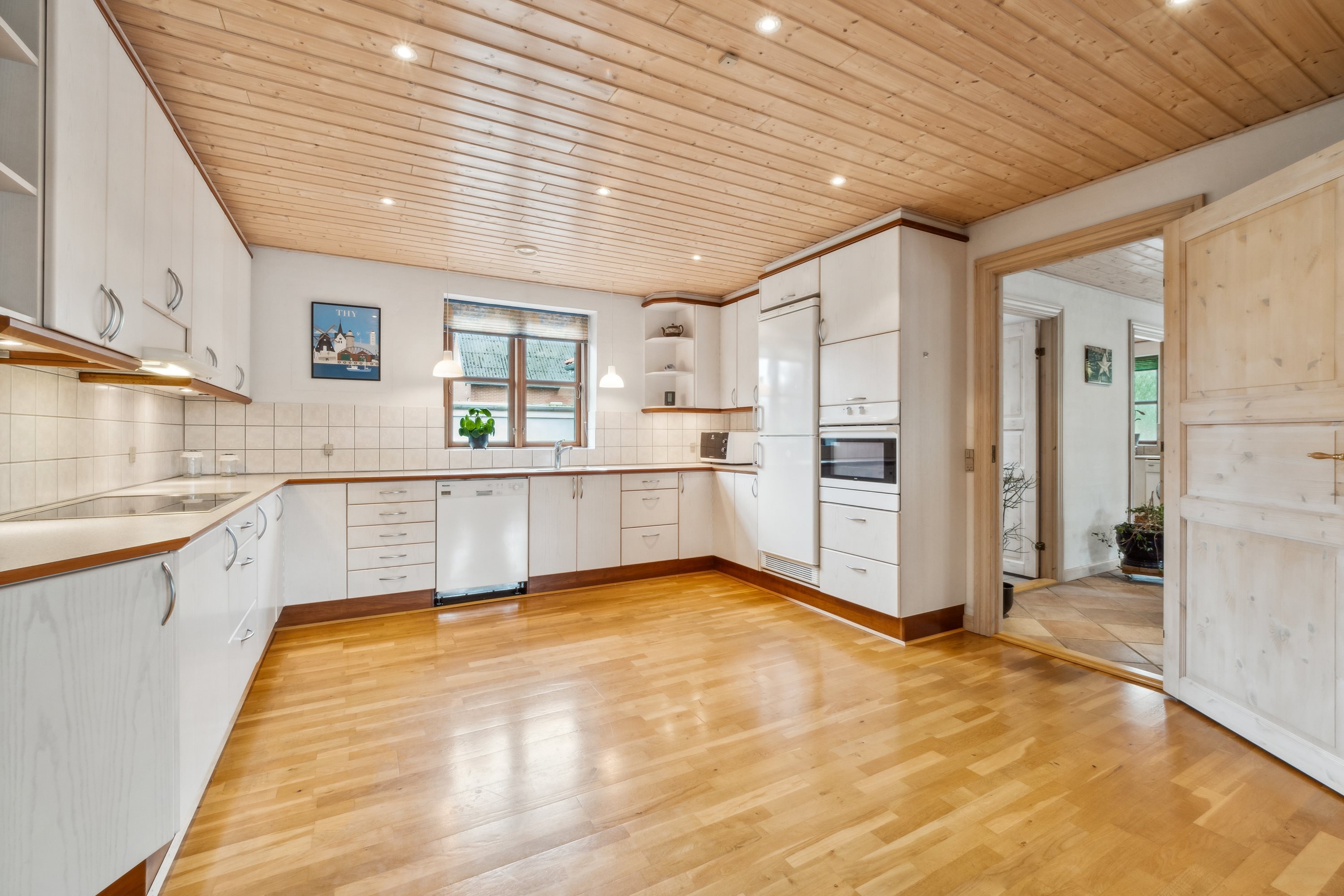 Fremhævet køkken billede i fuldskærmstilstand. Billede af Tingstrupvej 52B, Tingstrup, 7700 Thisted