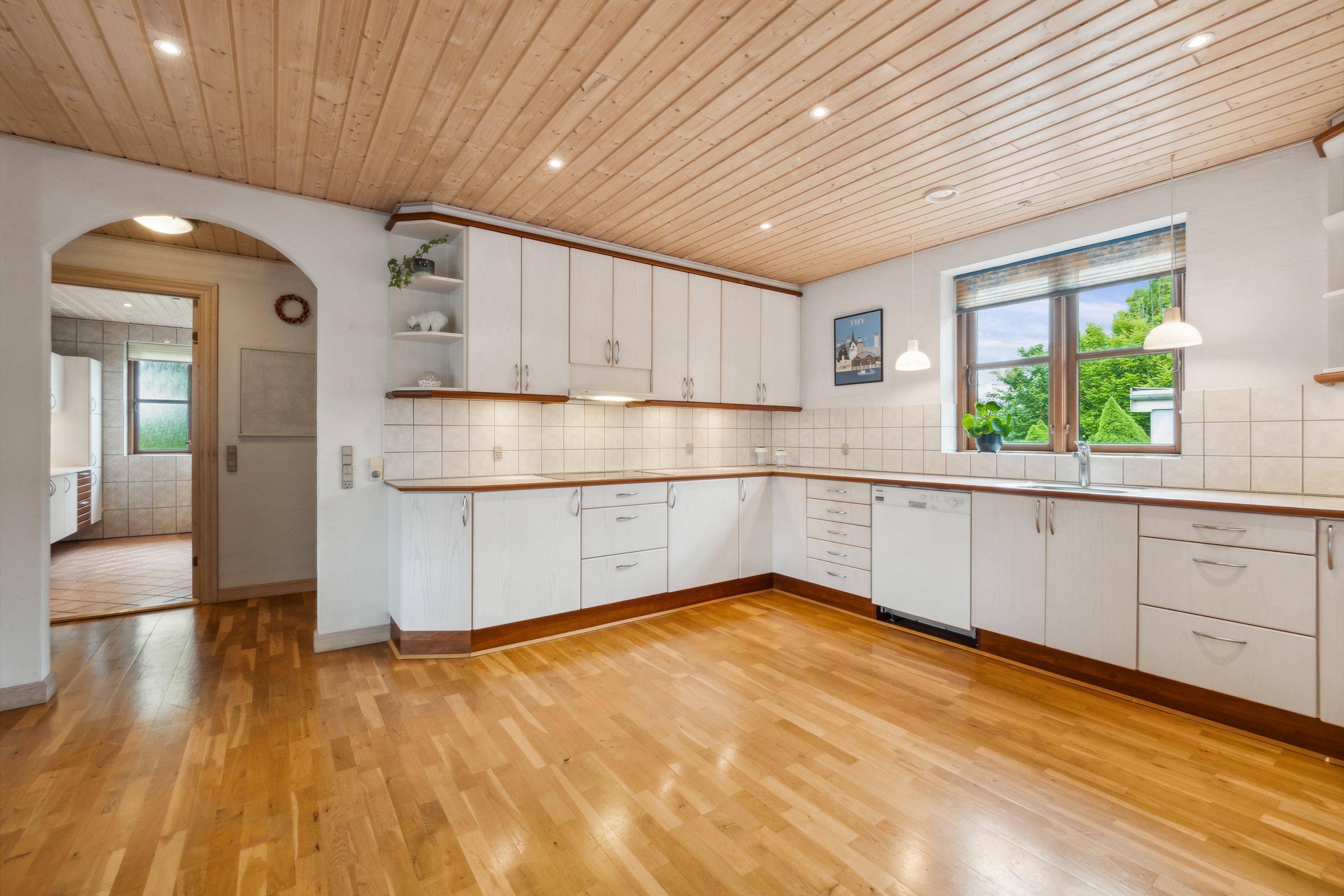 Fremhævet køkken billede i fuldskærmstilstand. Billede af Tingstrupvej 52B, Tingstrup, 7700 Thisted