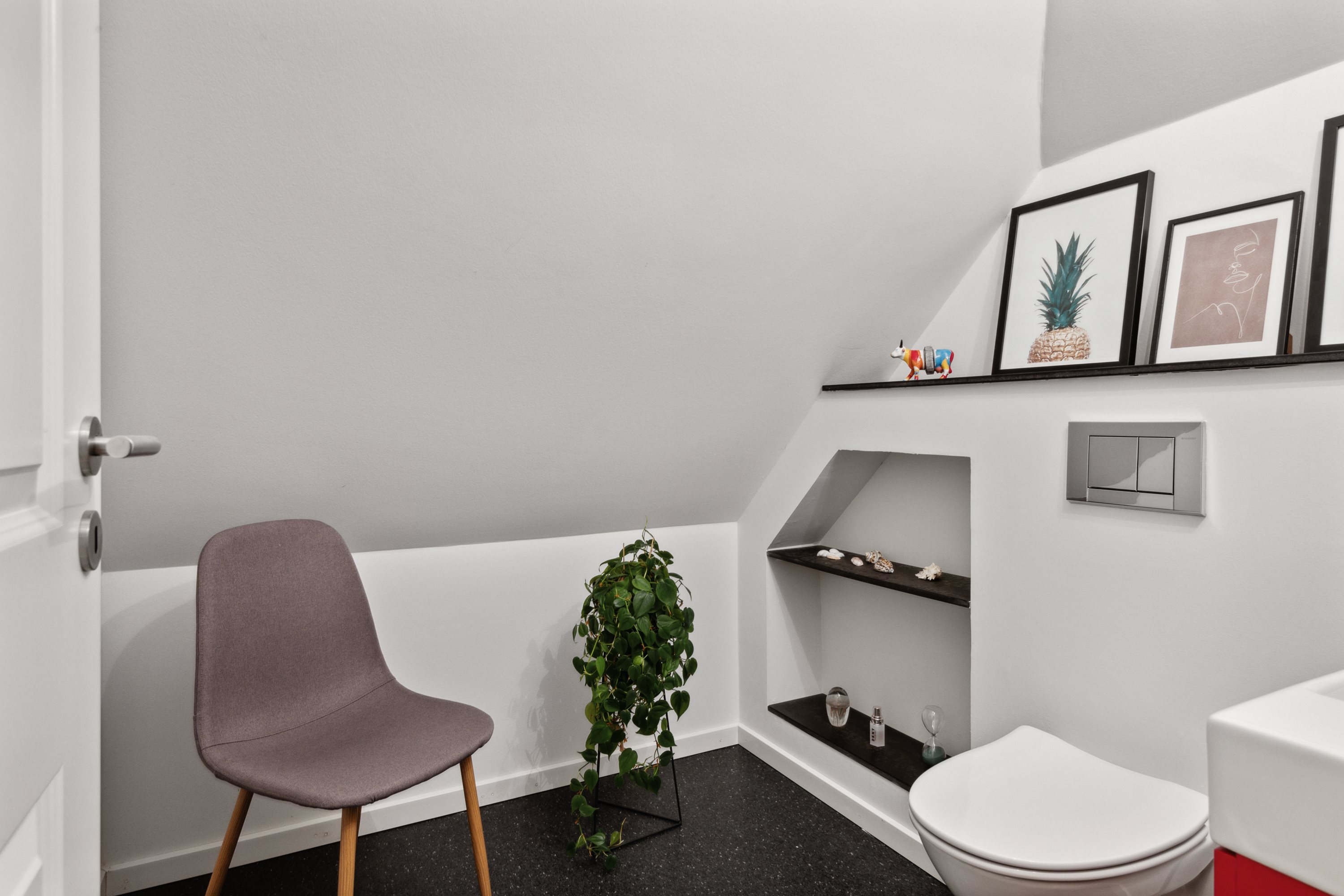 Fremhævet  billede i fuldskærmstilstand. Billede af Over Bækken 12, 9530 Støvring