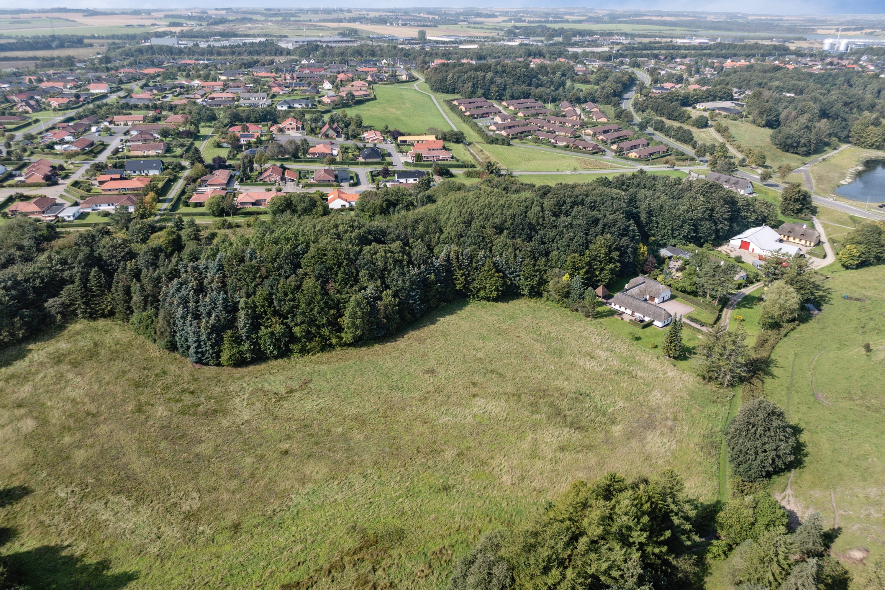 Fremhævet  billede i fuldskærmstilstand. Billede af Over Bækken 12, 9530 Støvring