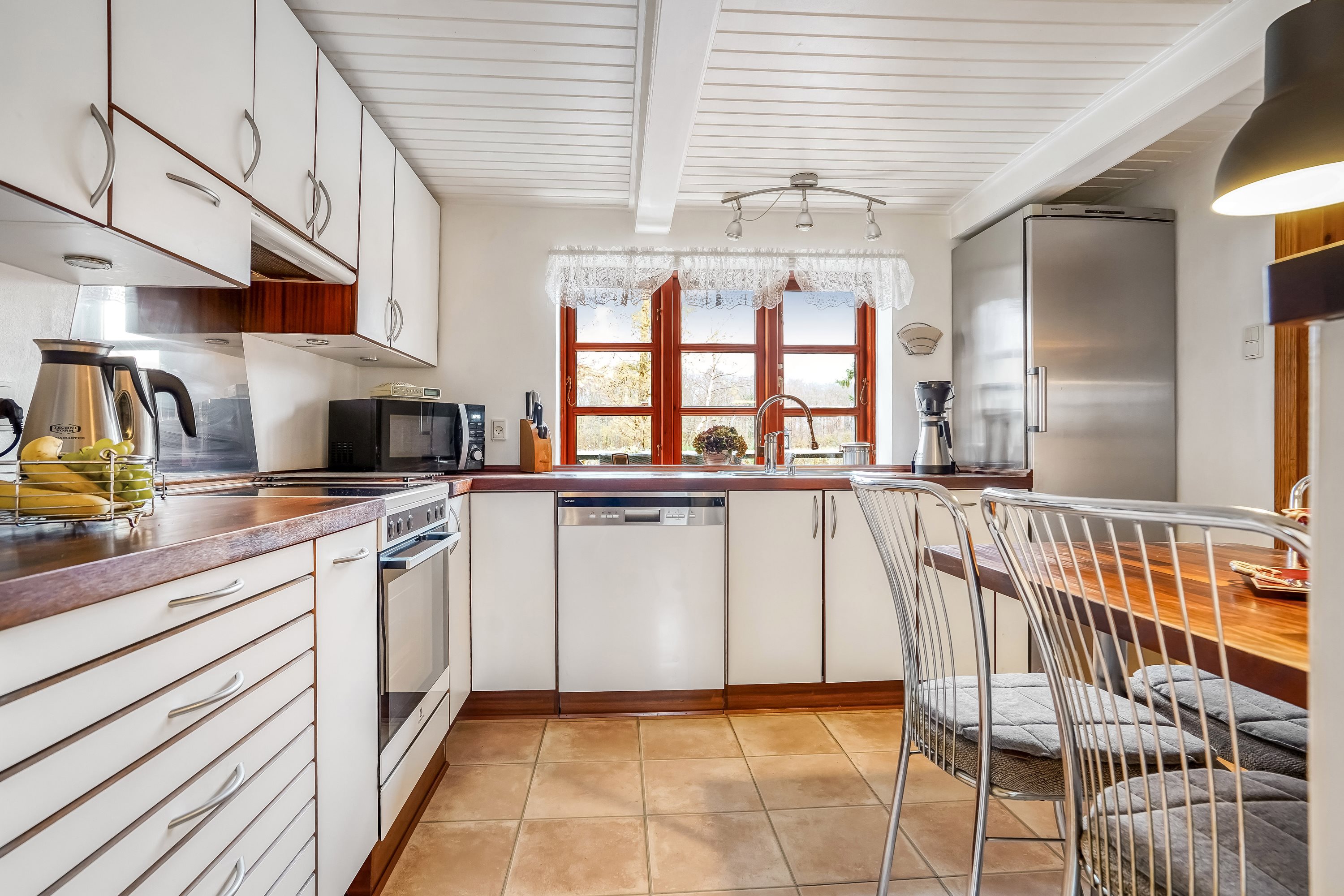 Fremhævet køkken billede i fuldskærmstilstand. Billede af Skovmøllevej 16, Ørbæk, 5400 Bogense