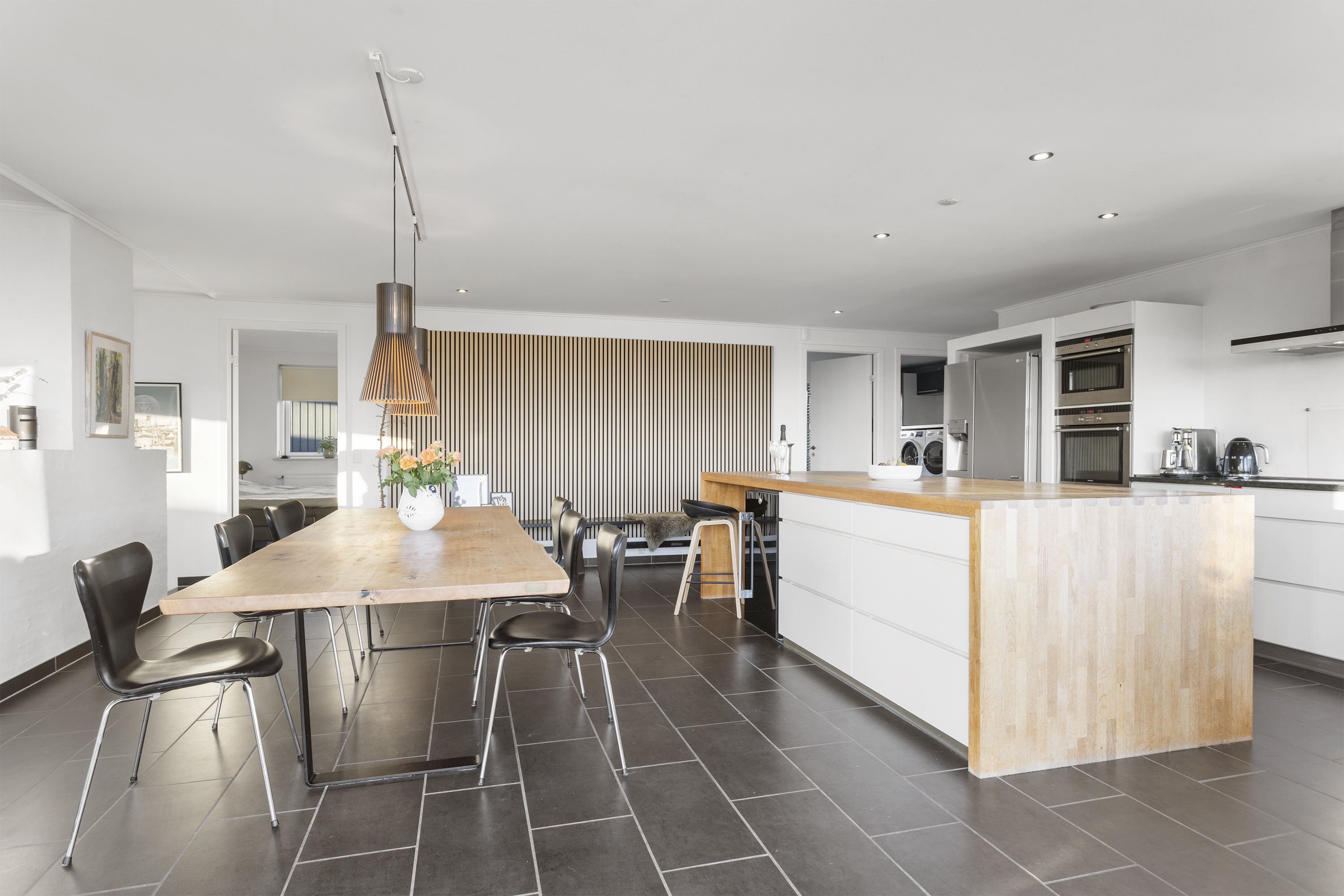 Fremhævet køkken alrum billede i fuldskærmstilstand. Billede af Tronderupvej 15, Kilden, 9900 Frederikshavn