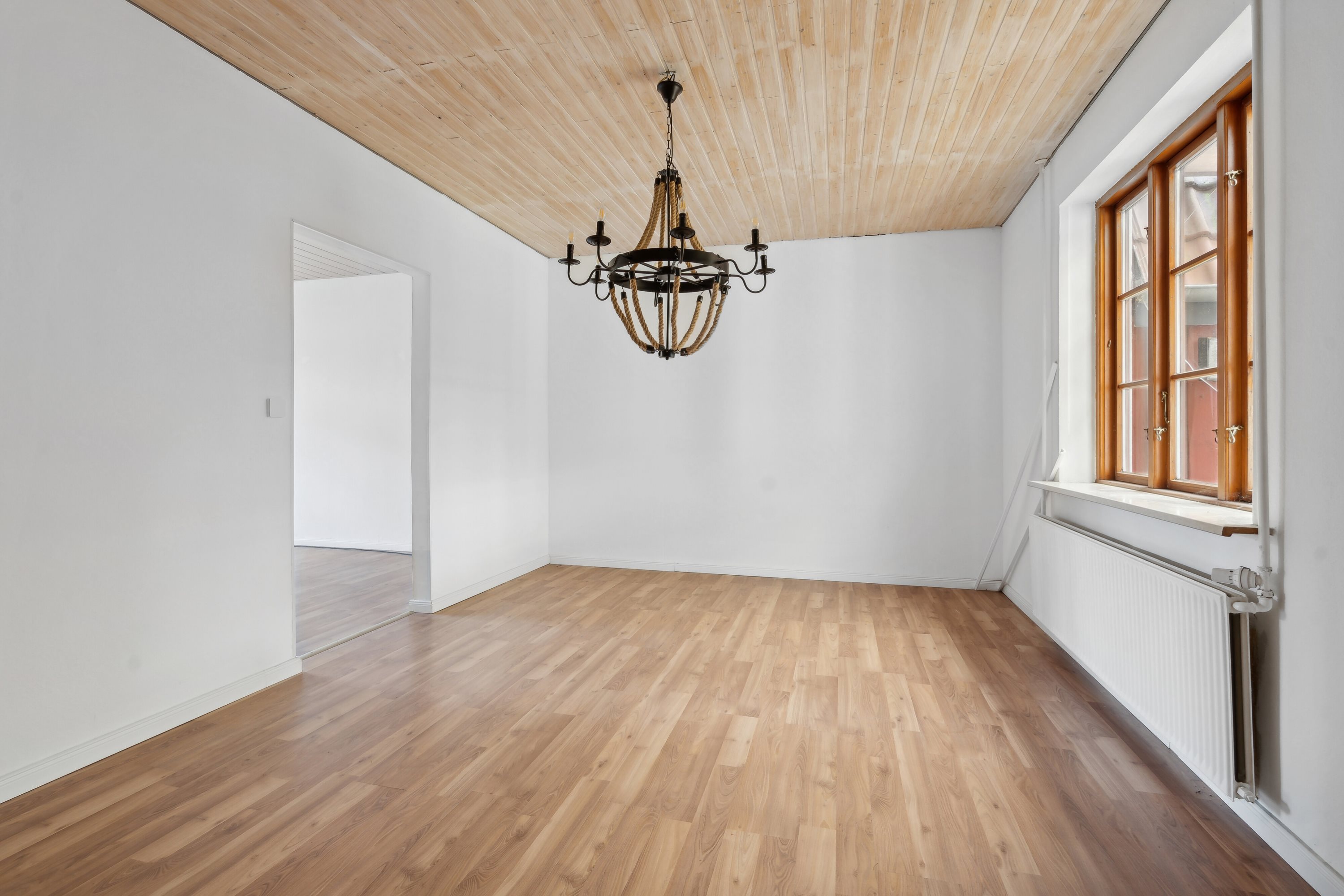 Fremhævet spiseplads billede i fuldskærmstilstand. Billede af Oksevej 30, 6330 Padborg