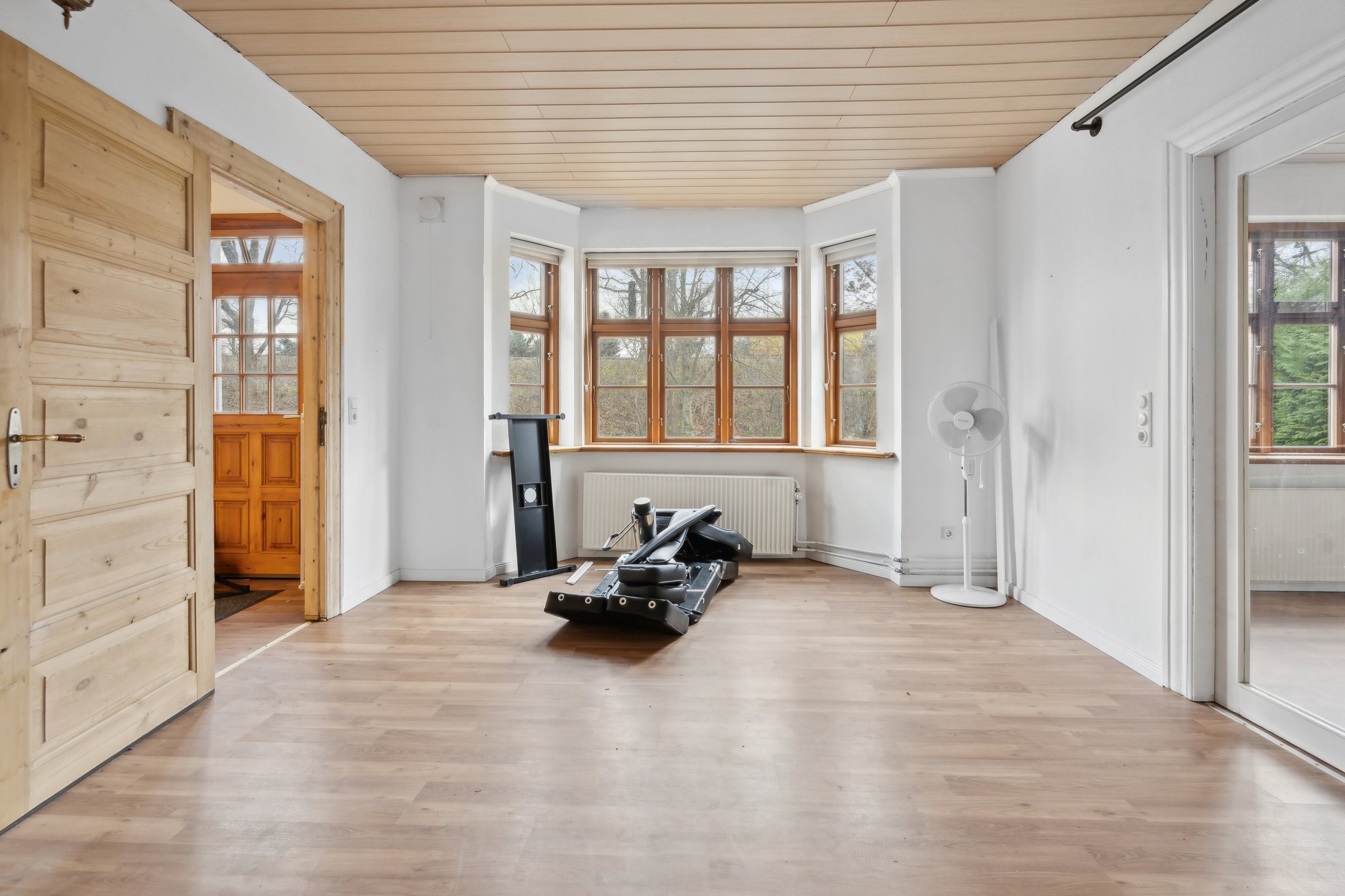 Fremhævet stue billede i fuldskærmstilstand. Billede af Oksevej 30, 6330 Padborg