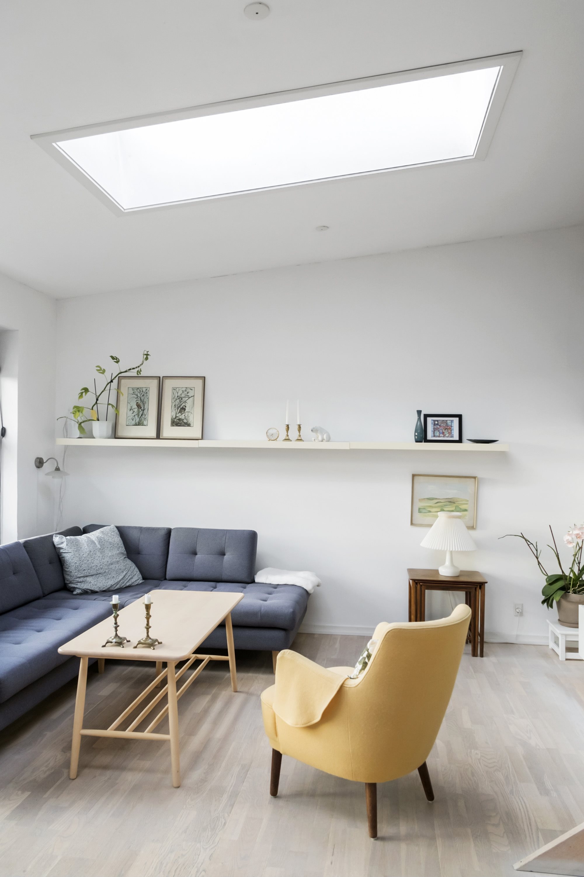 Fremhævet stue billede i fuldskærmstilstand. Billede af Rudemarken 47, 2840 Holte