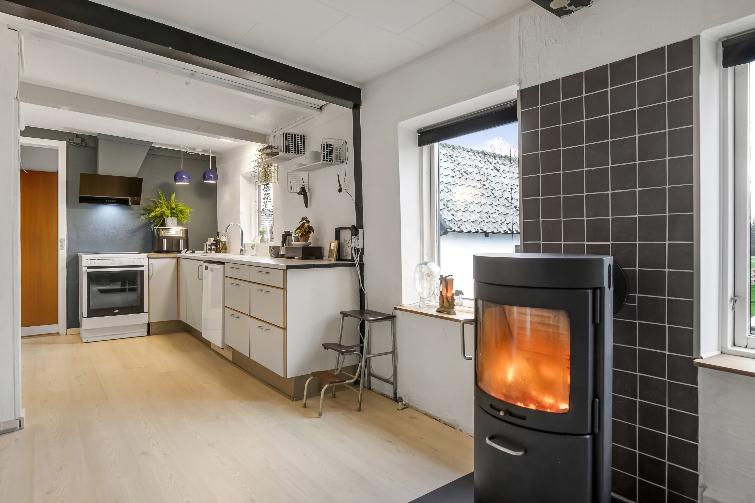 Fremhævet køkken billede i fuldskærmstilstand. Billede af Liltvedvej 40, Liltved, 8963 Auning