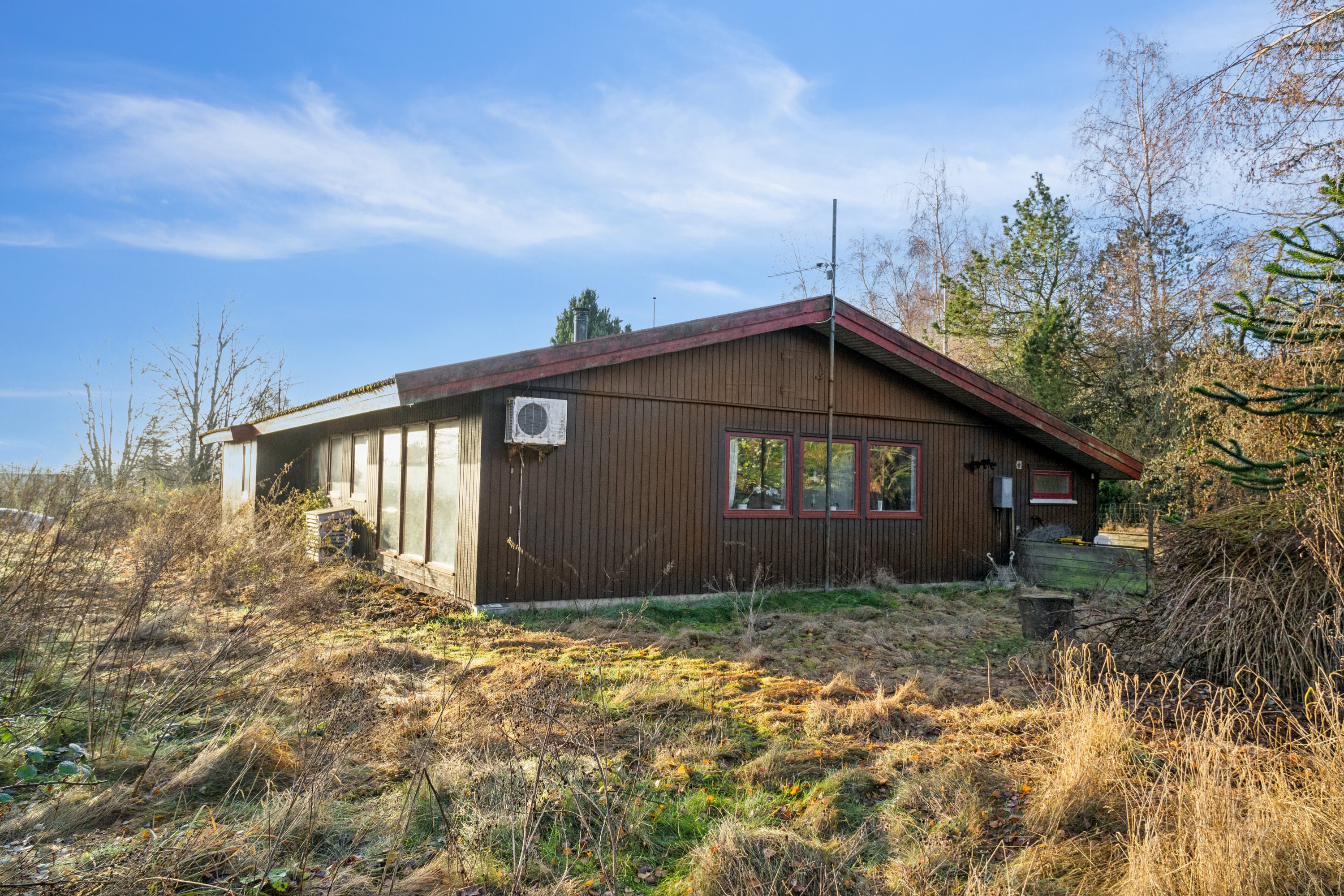 Fremhævet udendørs billede i fuldskærmstilstand. Billede af Kamillevej 18, 4750 Lundby