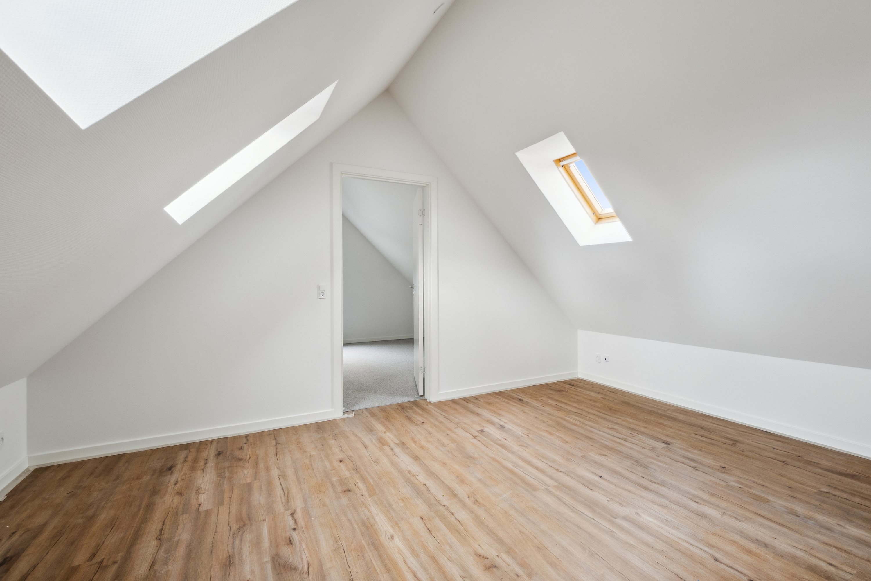 Fremhævet værelse billede i fuldskærmstilstand. Billede af Riis Alle 14, 7900 Nykøbing M