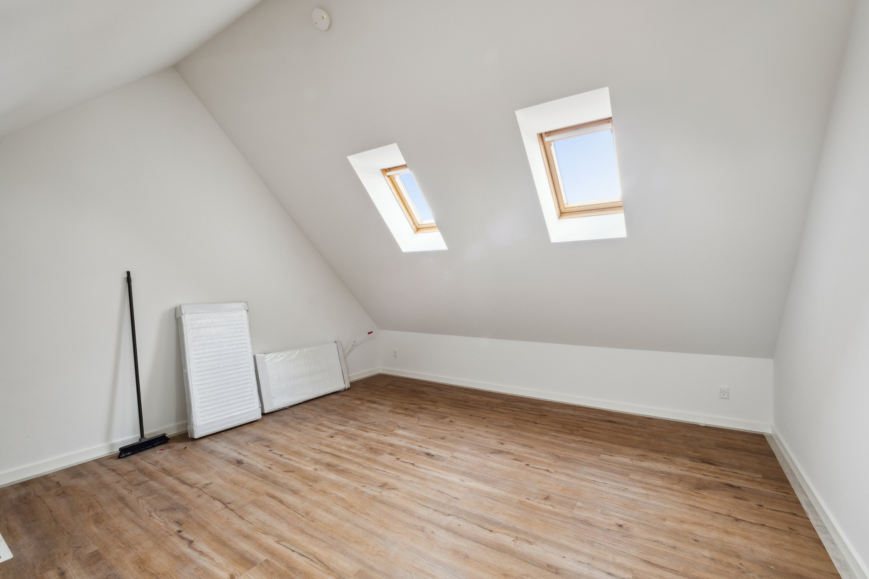 Fremhævet værelse billede i fuldskærmstilstand. Billede af Riis Alle 14, 7900 Nykøbing M