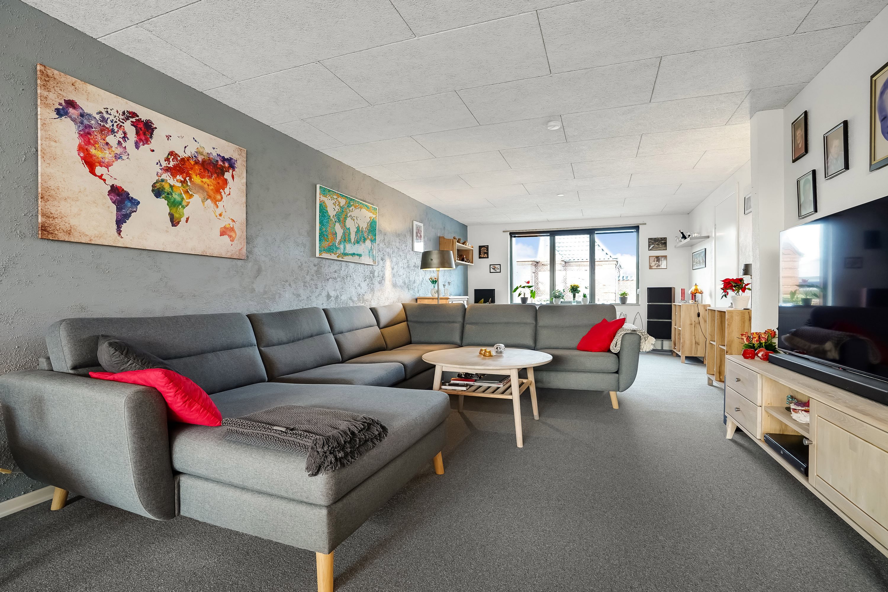 Fremhævet stue billede i fuldskærmstilstand. Billede af Langgade 53, 7321 Gadbjerg