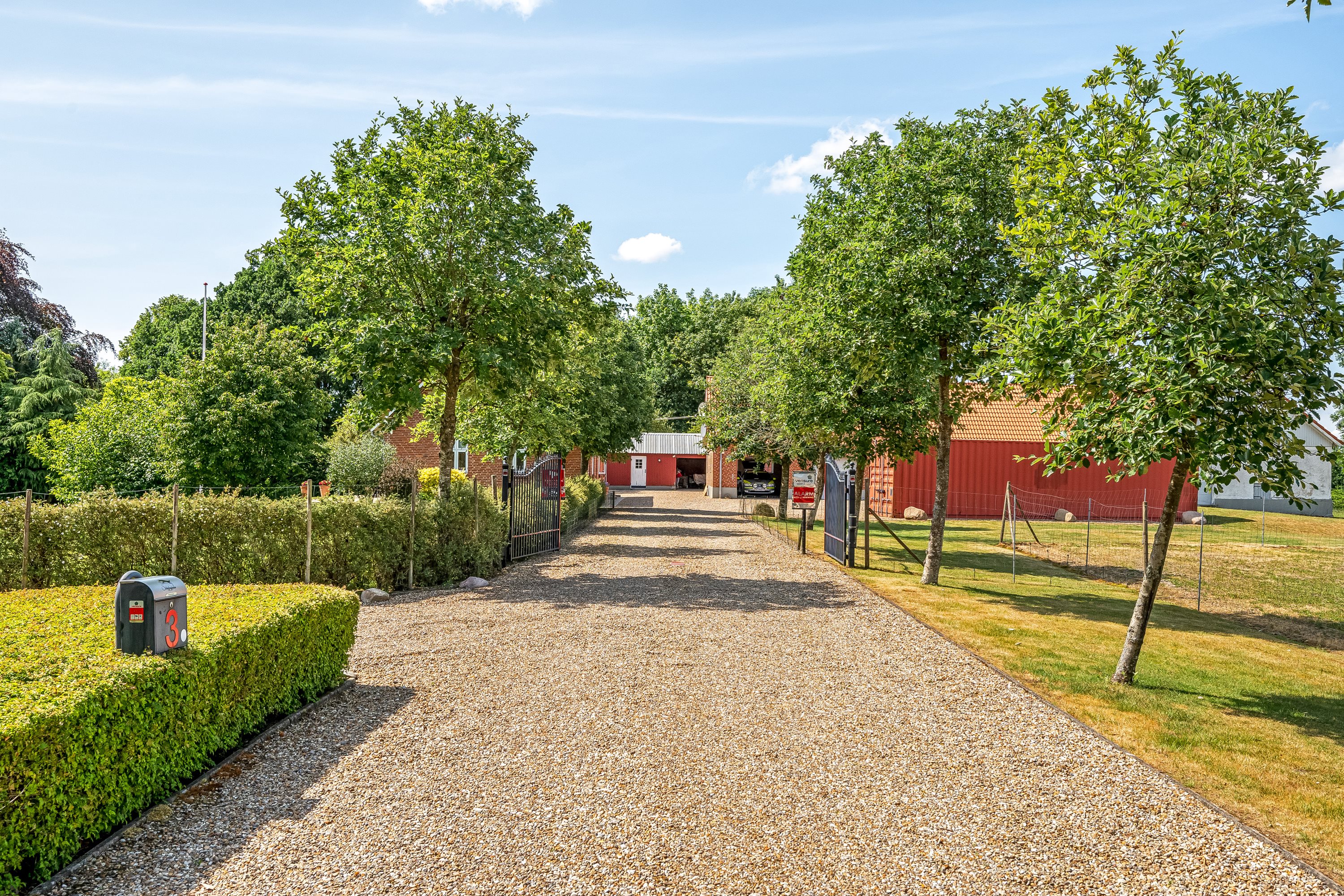 Fremhævet  billede i fuldskærmstilstand. Billede af Knaplundvej 3, 7270 Stakroge